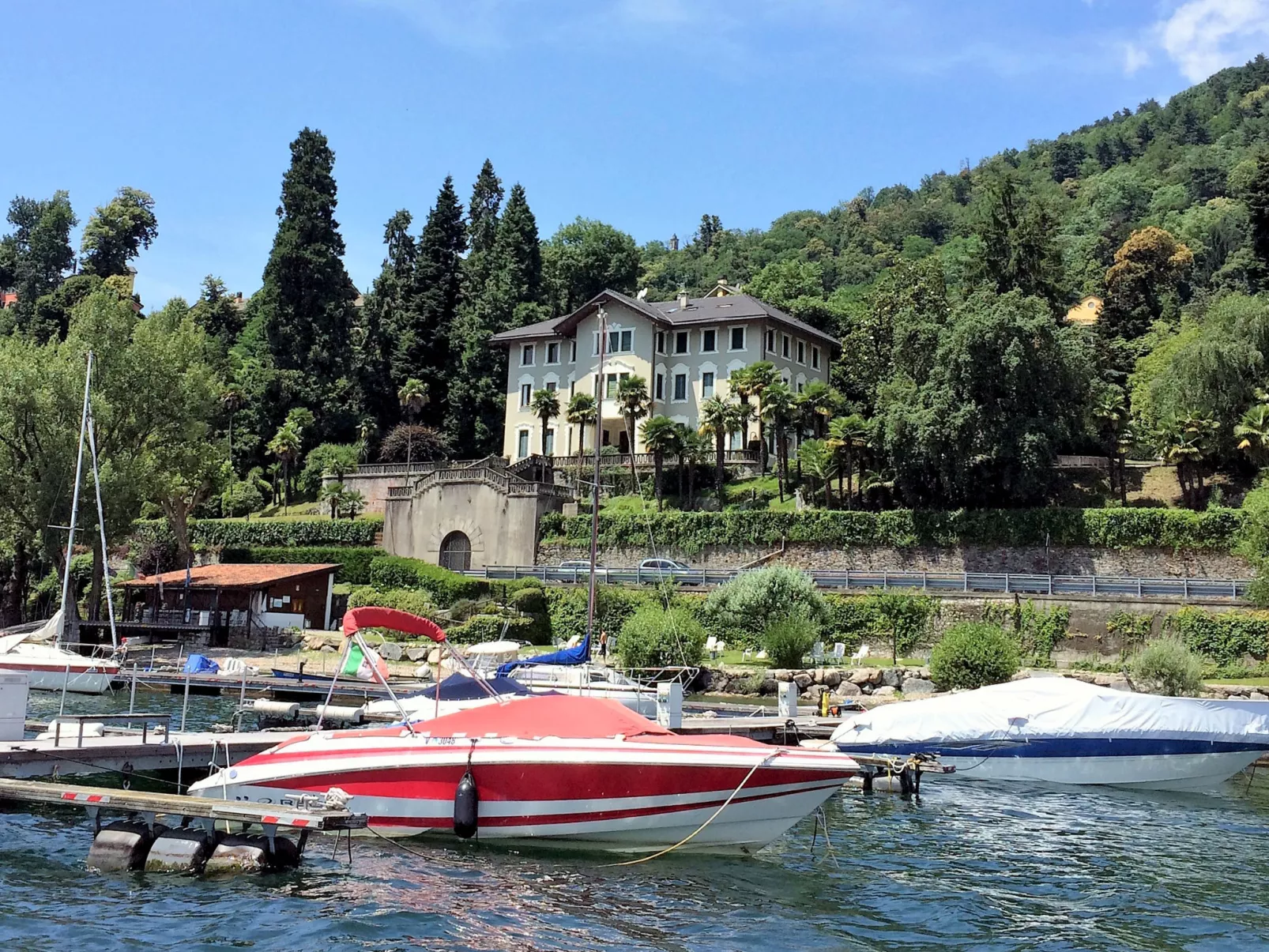Villa Ceriana-Outside