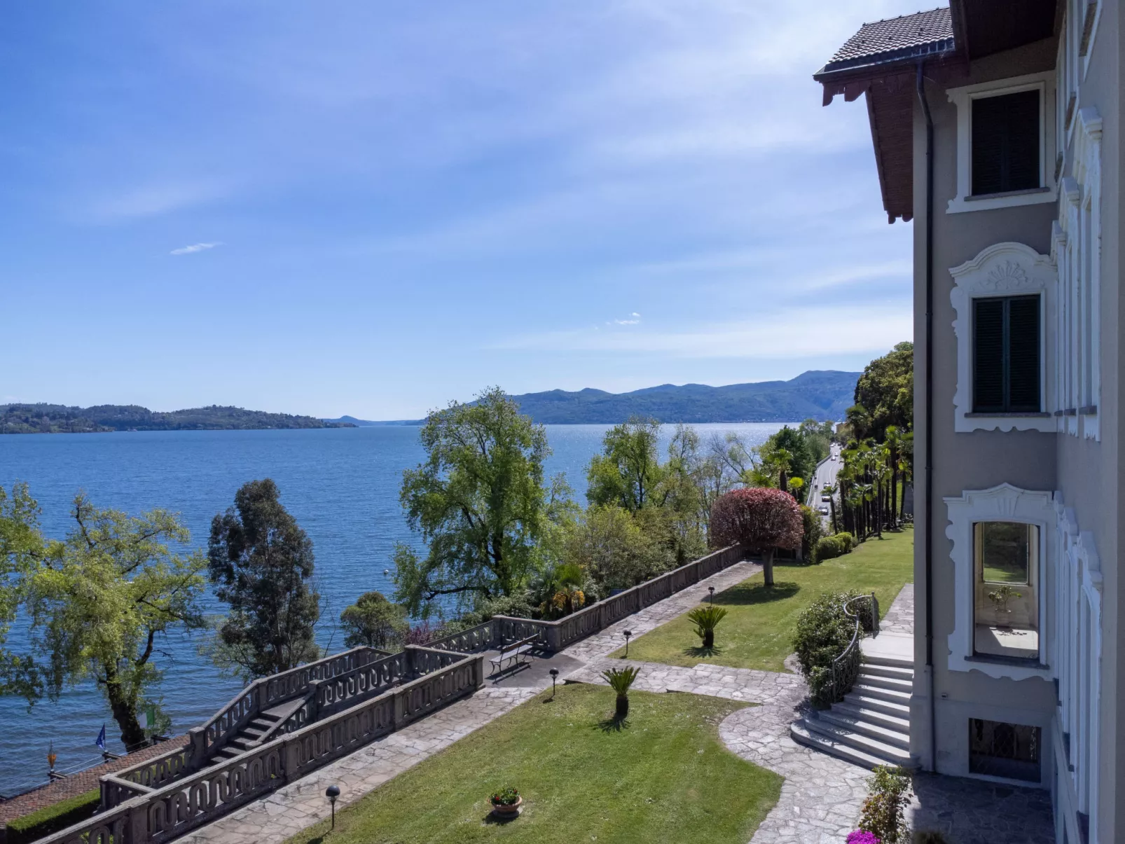 Villa Ceriana-Outside