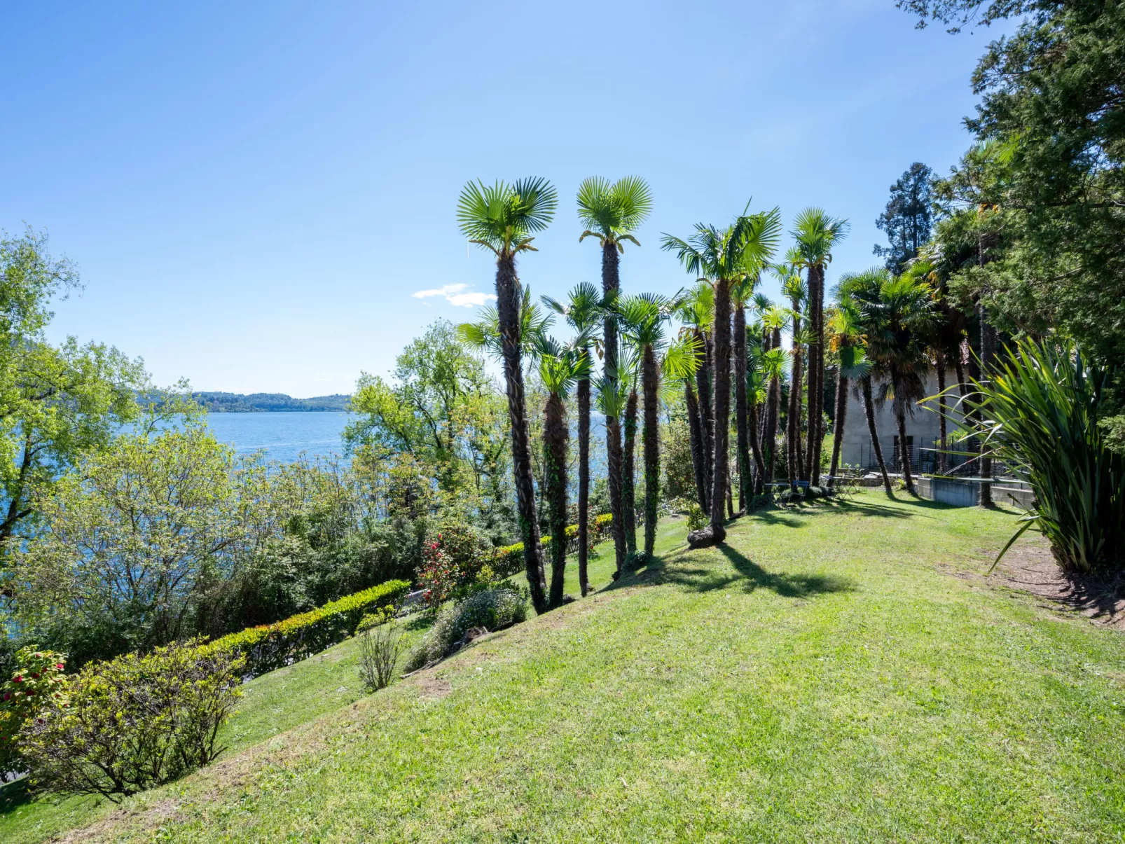 Villa Ceriana-Outside