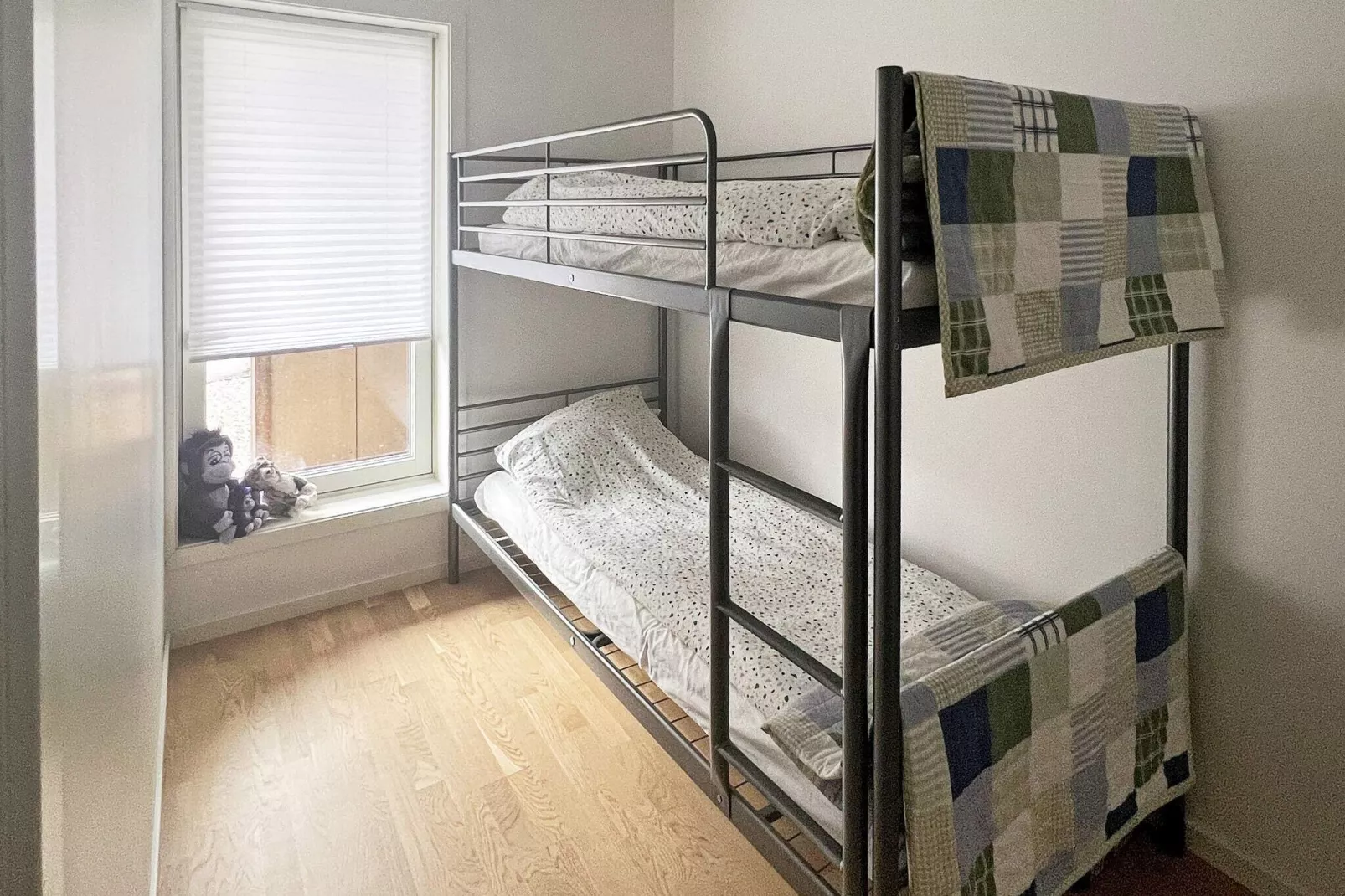 4 person holiday home in Frekhaug-Indoor