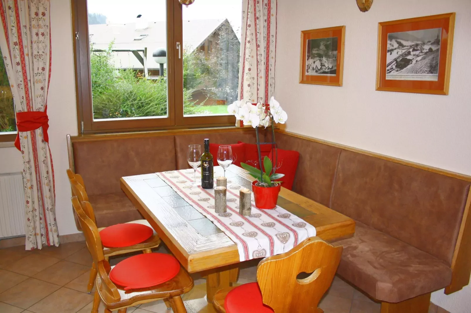 Alpenkatze-Facilities