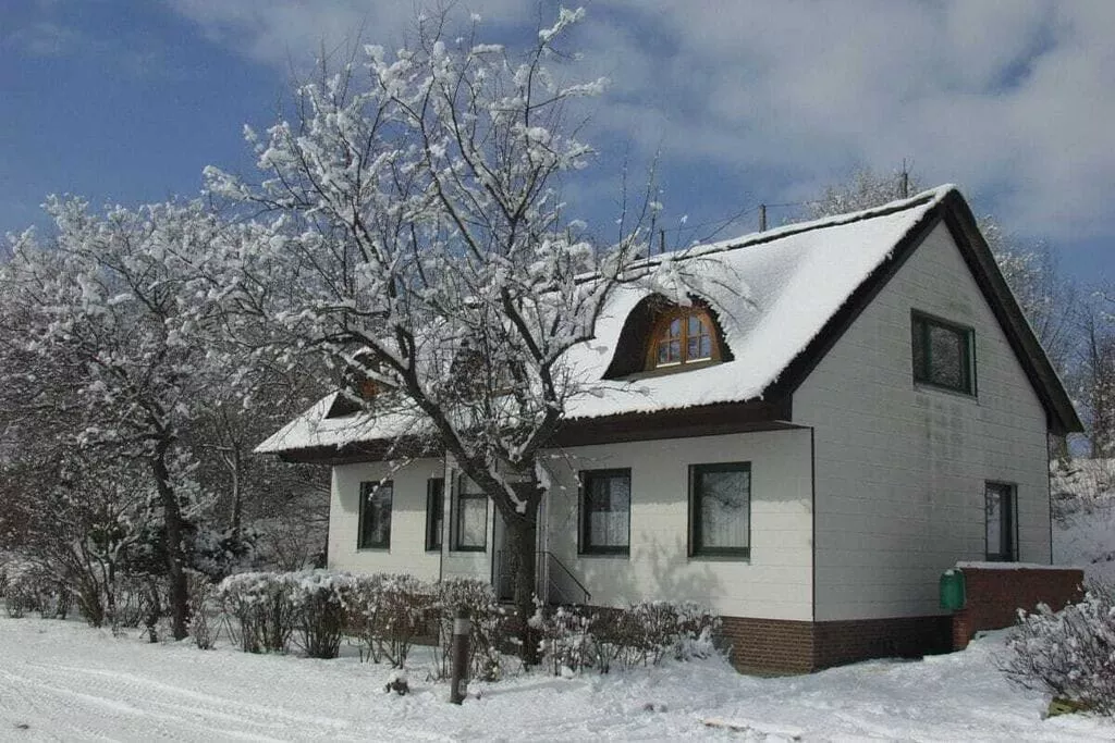 114969-Exterior winter