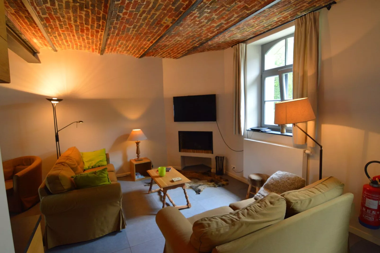En Face du Château-Living room