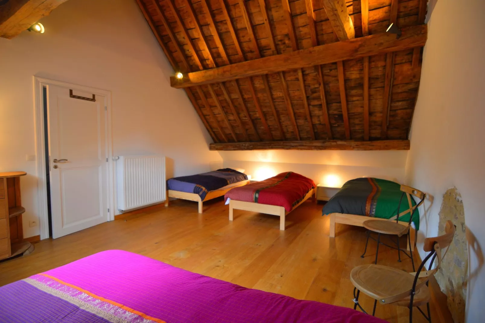En Face du Château-Bedroom