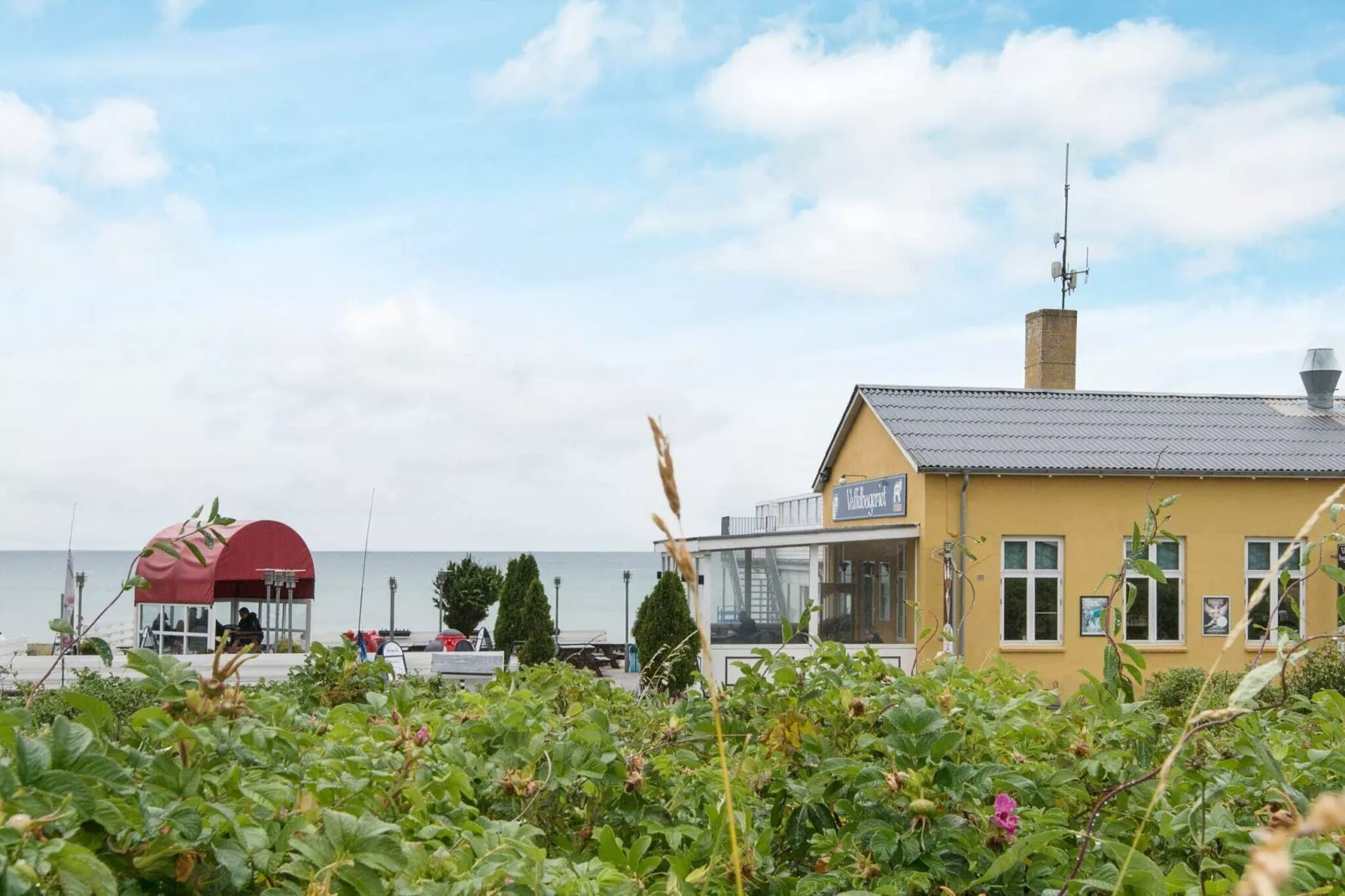 8 person holiday home in Glesborg