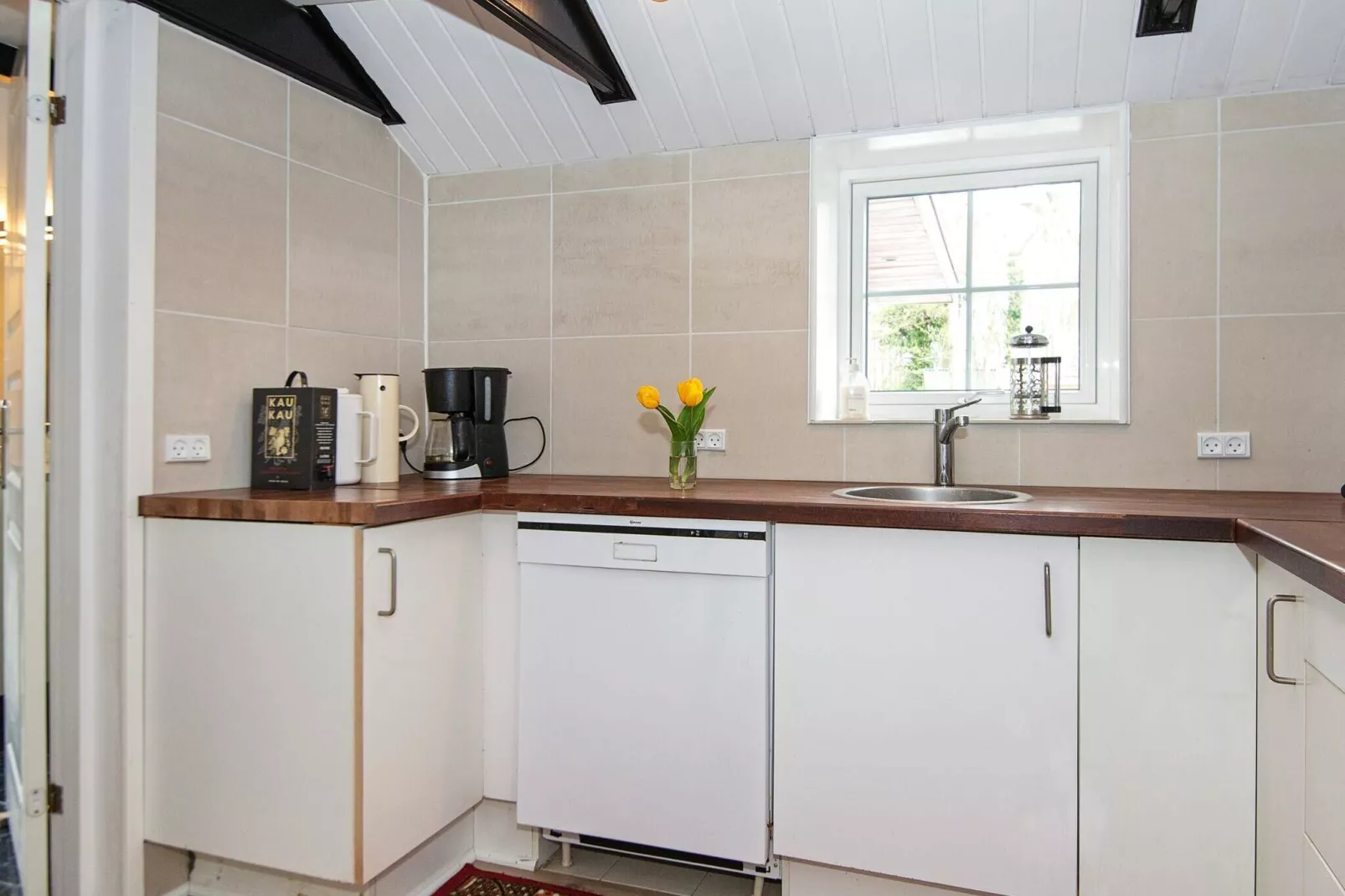 Enchanting Cottage with Whirlpool-By Traum-Indoor