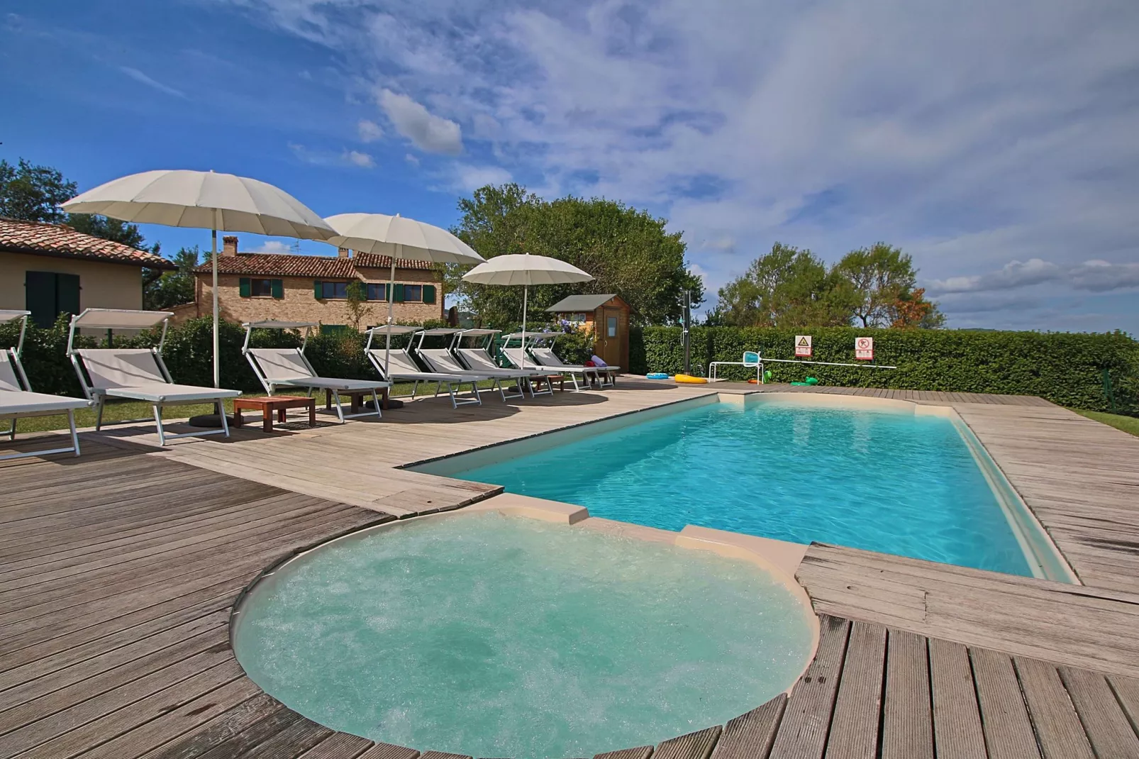 Daino-Pool