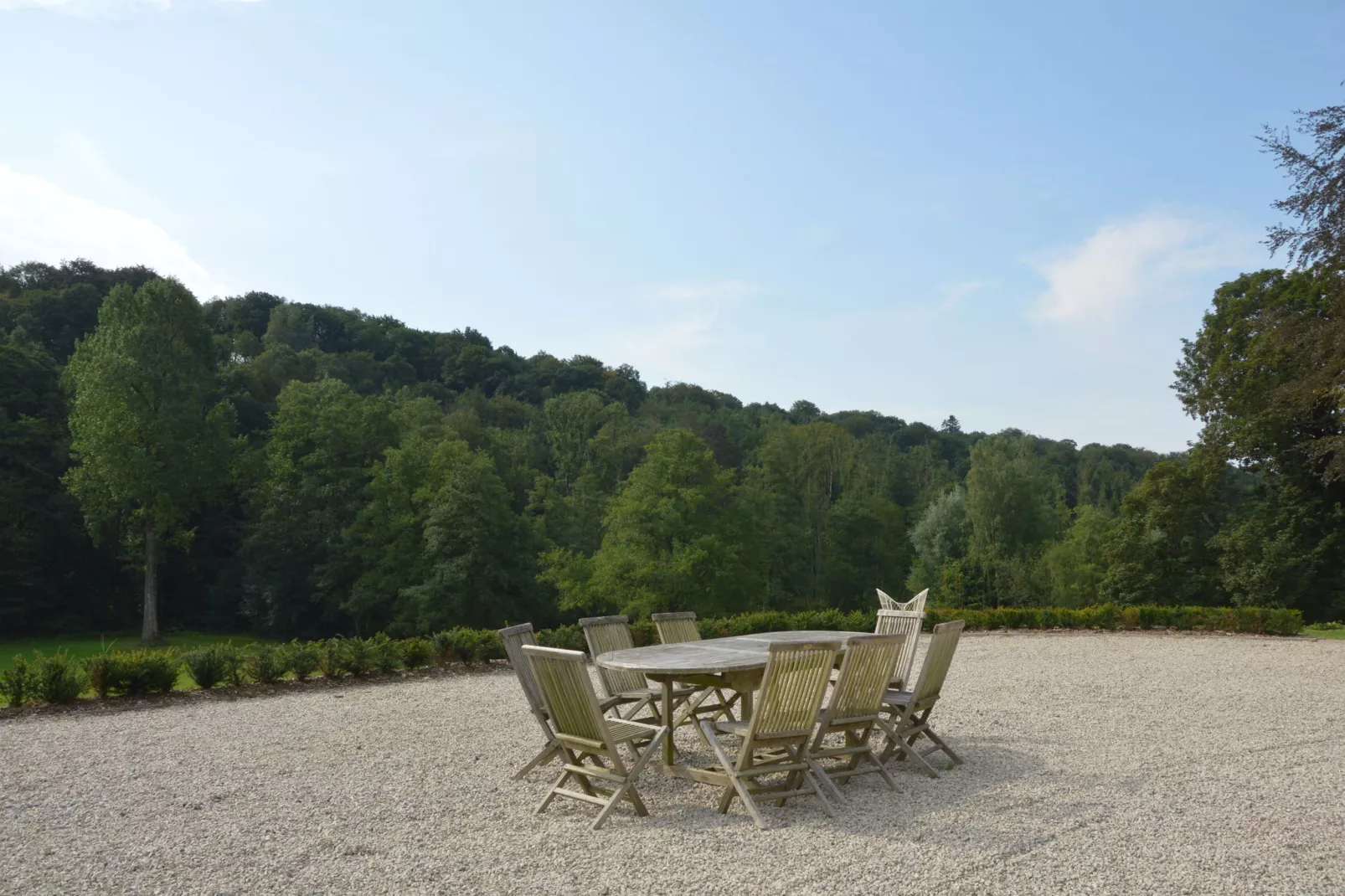 Chateau des Deux Etangs 36 pers-View summer