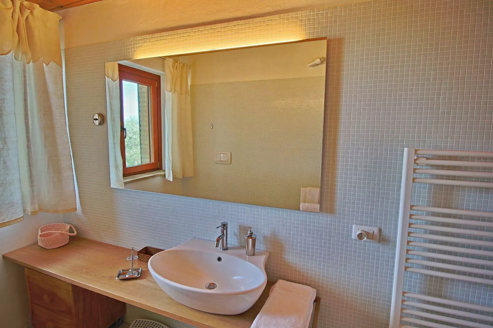 Daino-Bathroom
