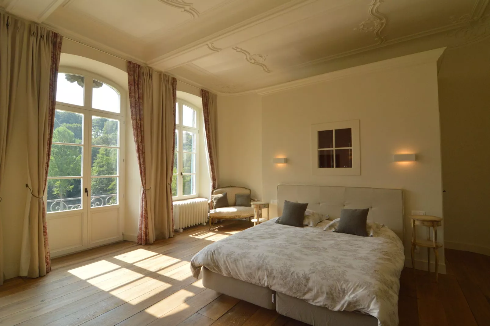 Chateau des Deux Etangs 36 pers-Bedroom