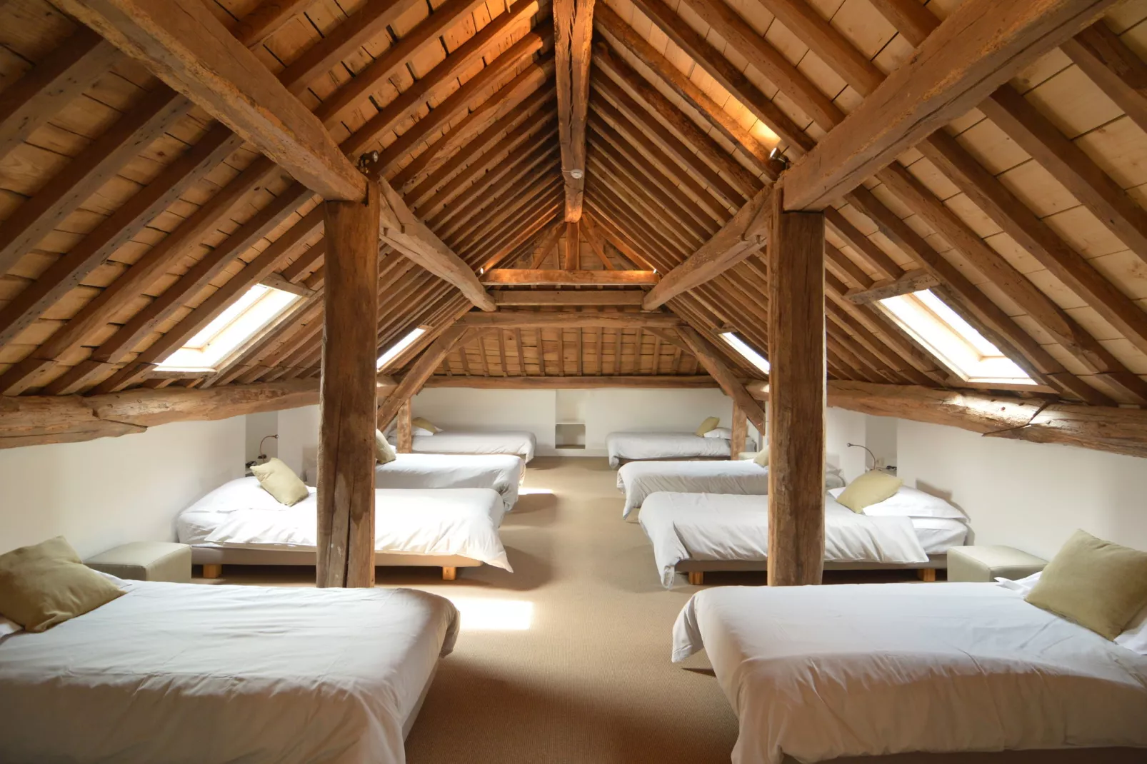 Chateau des Deux Etangs 36 pers-Bedroom