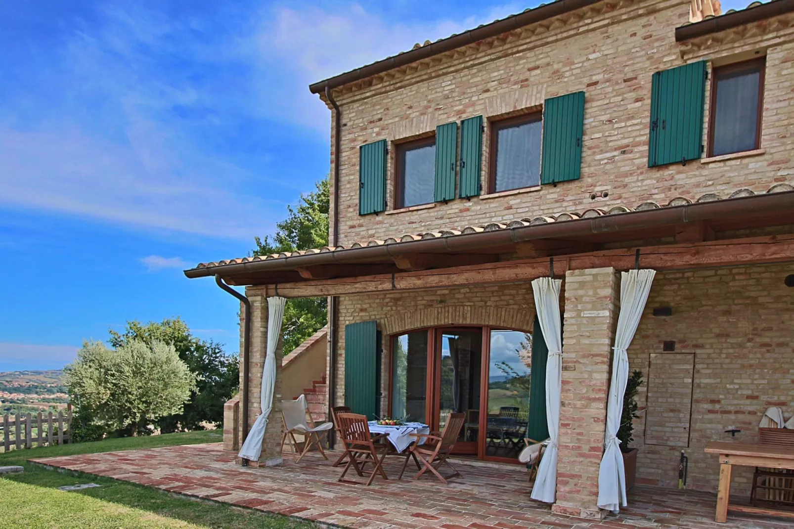 Istrice-Extérieur été