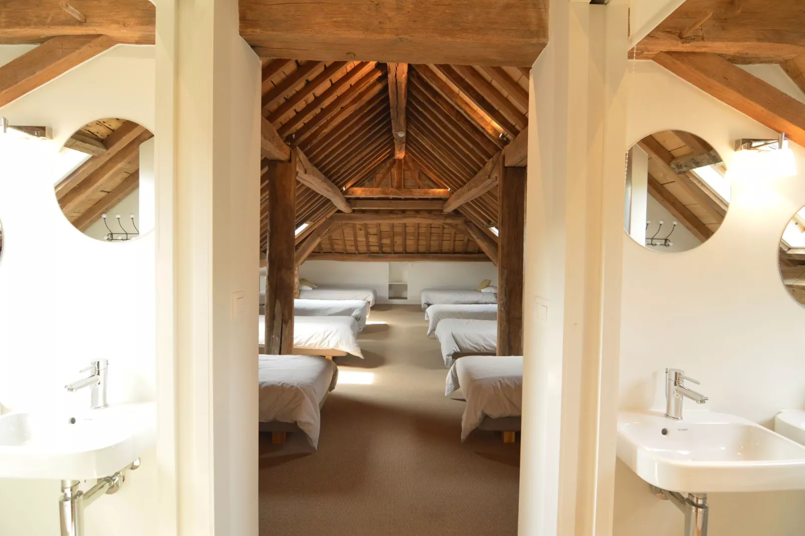 Chateau des Deux Etangs 36 pers-Bathroom