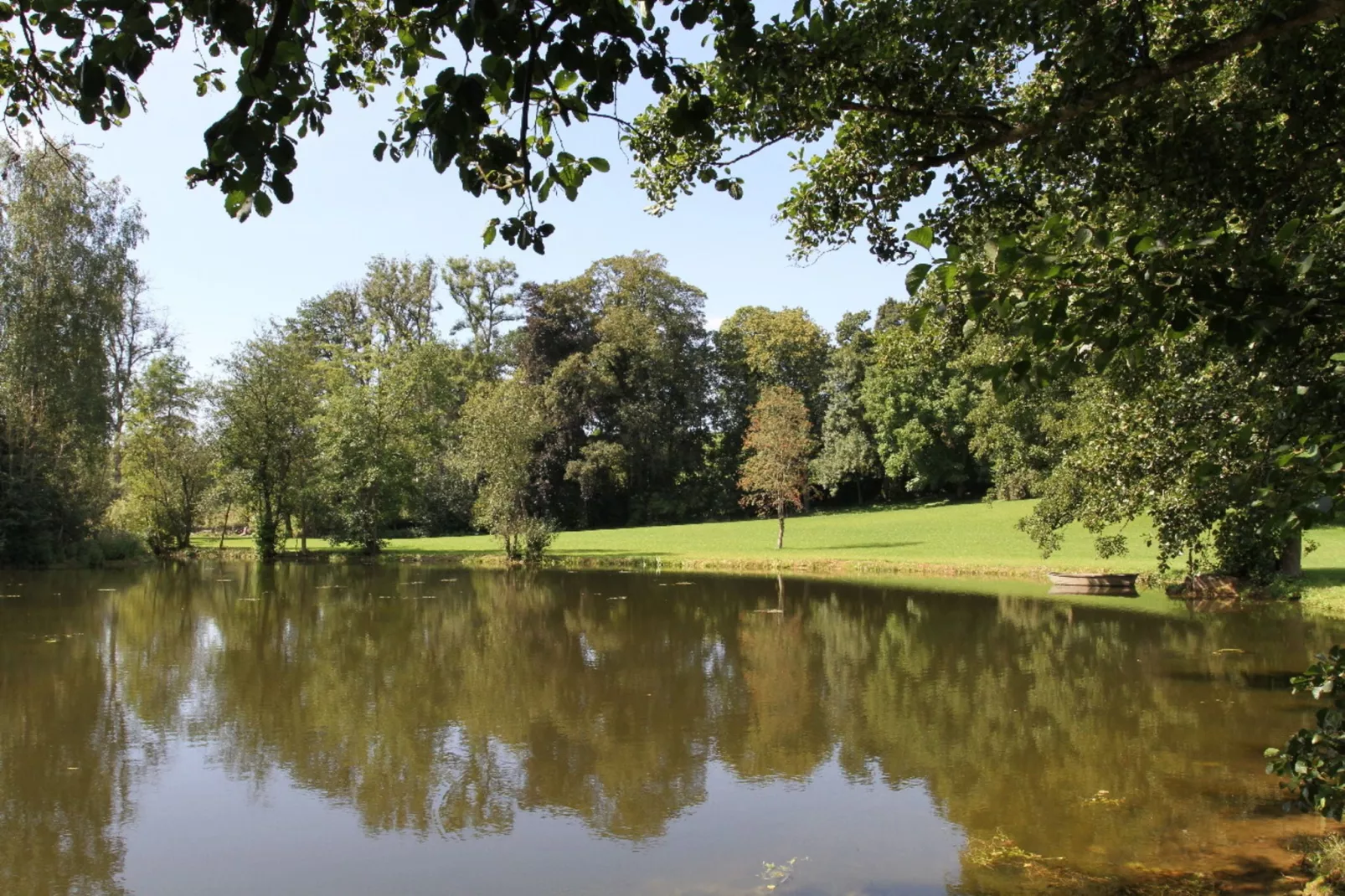 Chateau des Deux Etangs 36 pers-Gardens summer