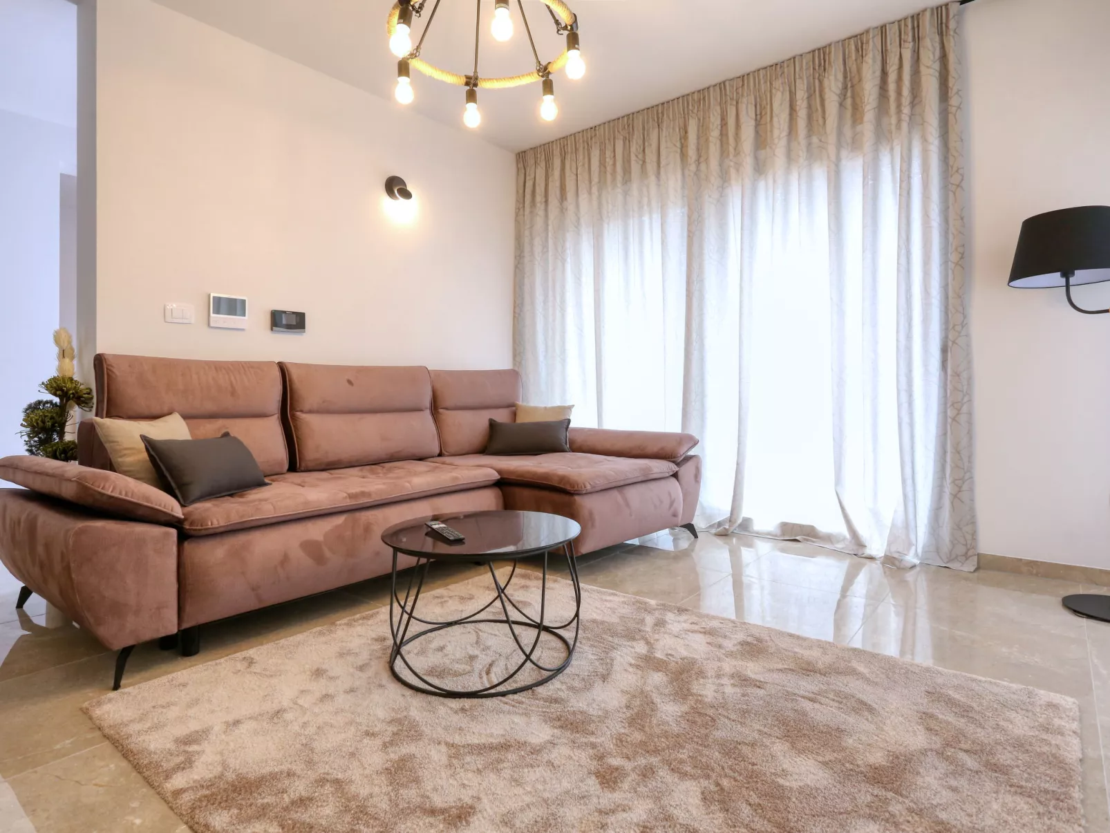 Villa Petra-Inside