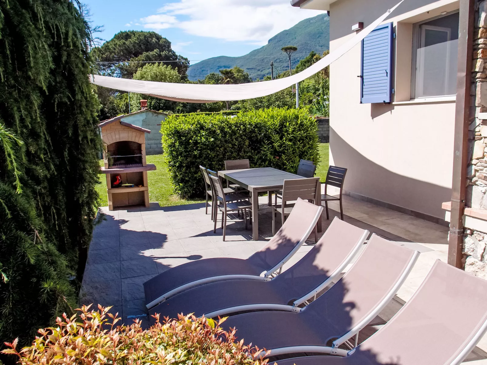 Giardino del Sole-Outside