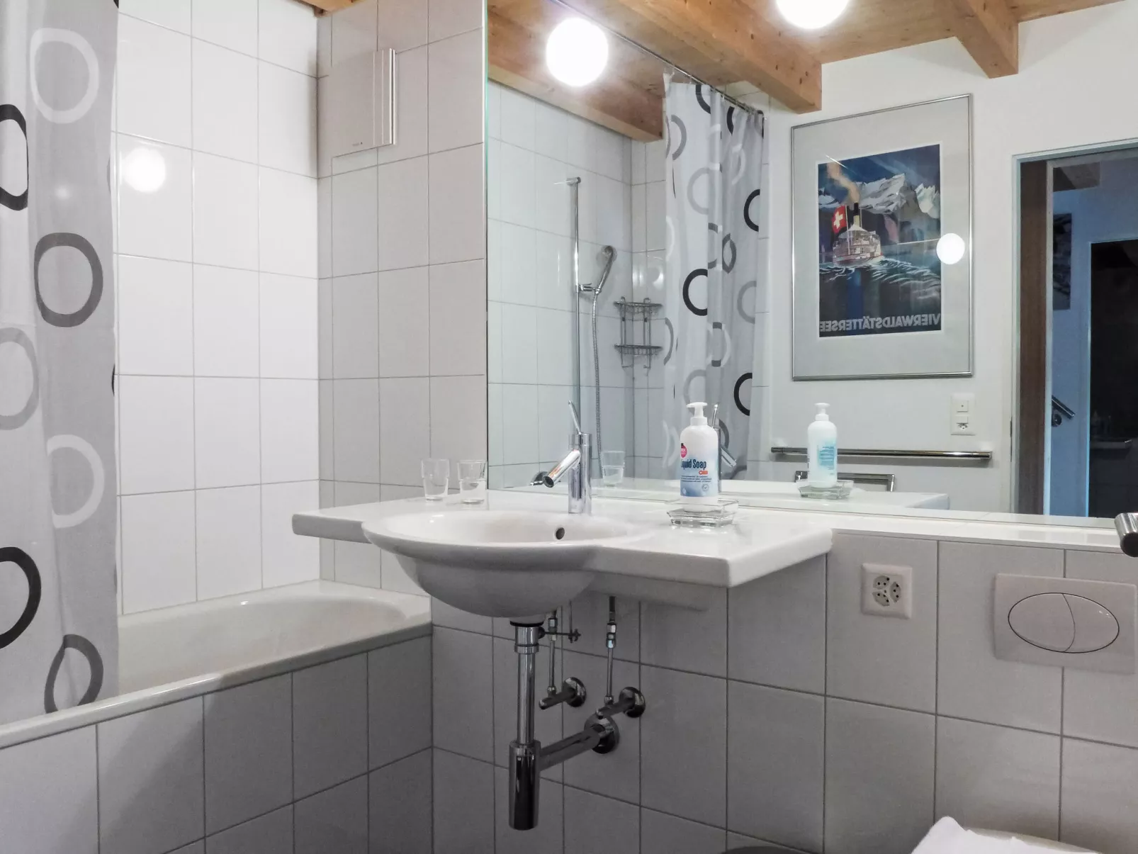 Roossi Apt. 1-Drinnen