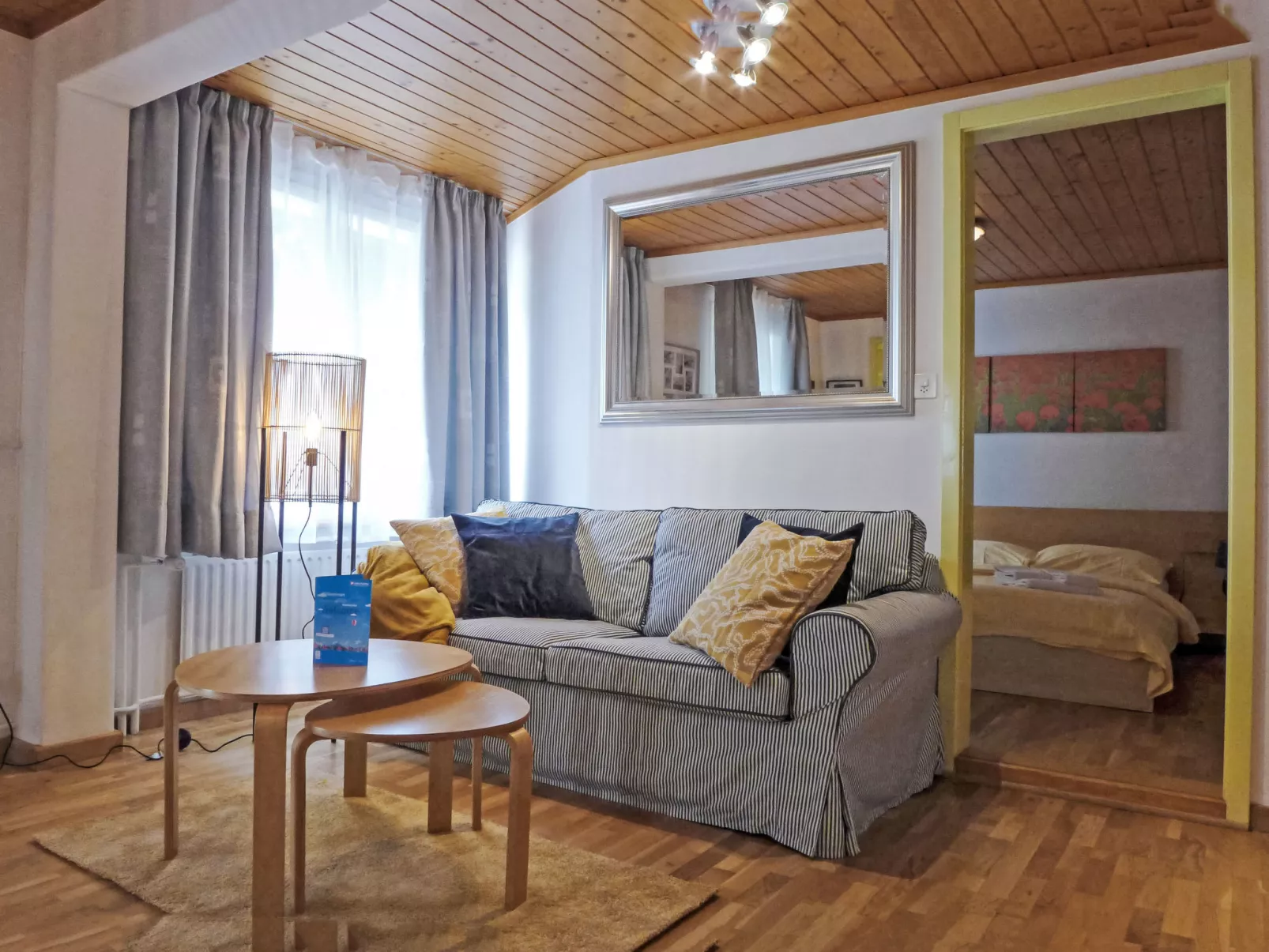 Bristol Apt.18-Inside
