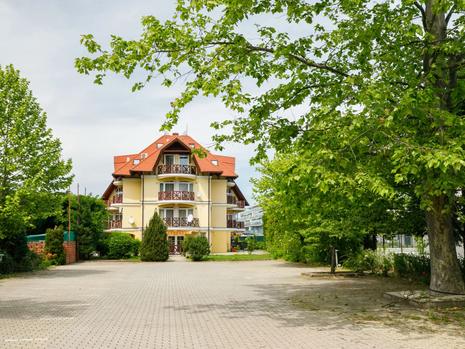 Summer-Outside