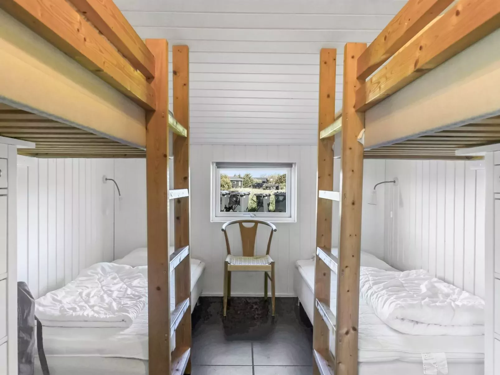 "Hermine" - 600m from the sea-Inside