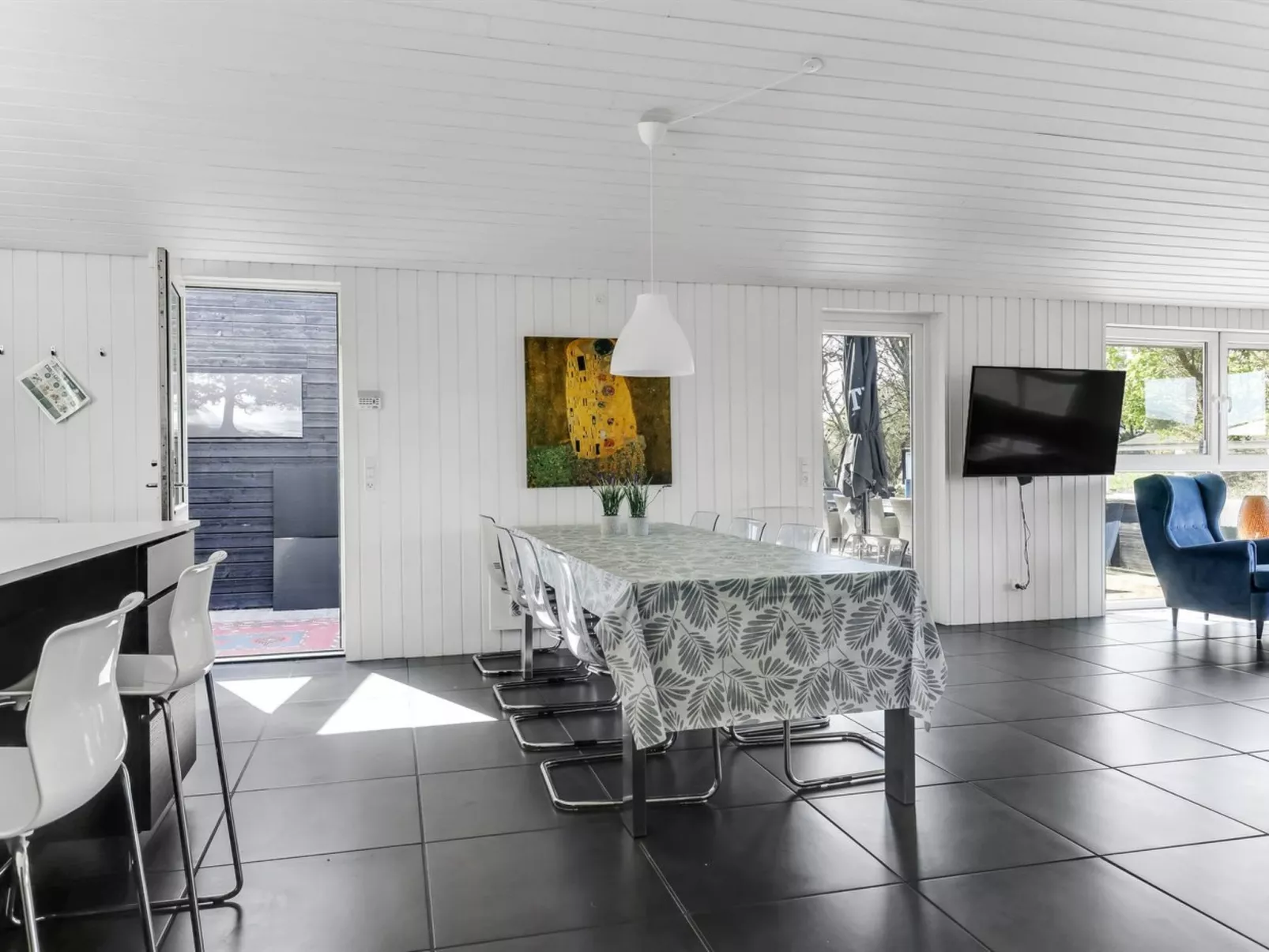 "Hermine" - 600m from the sea-Inside