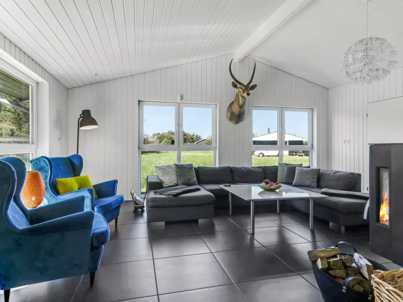 "Hermine" - 600m from the sea-Inside