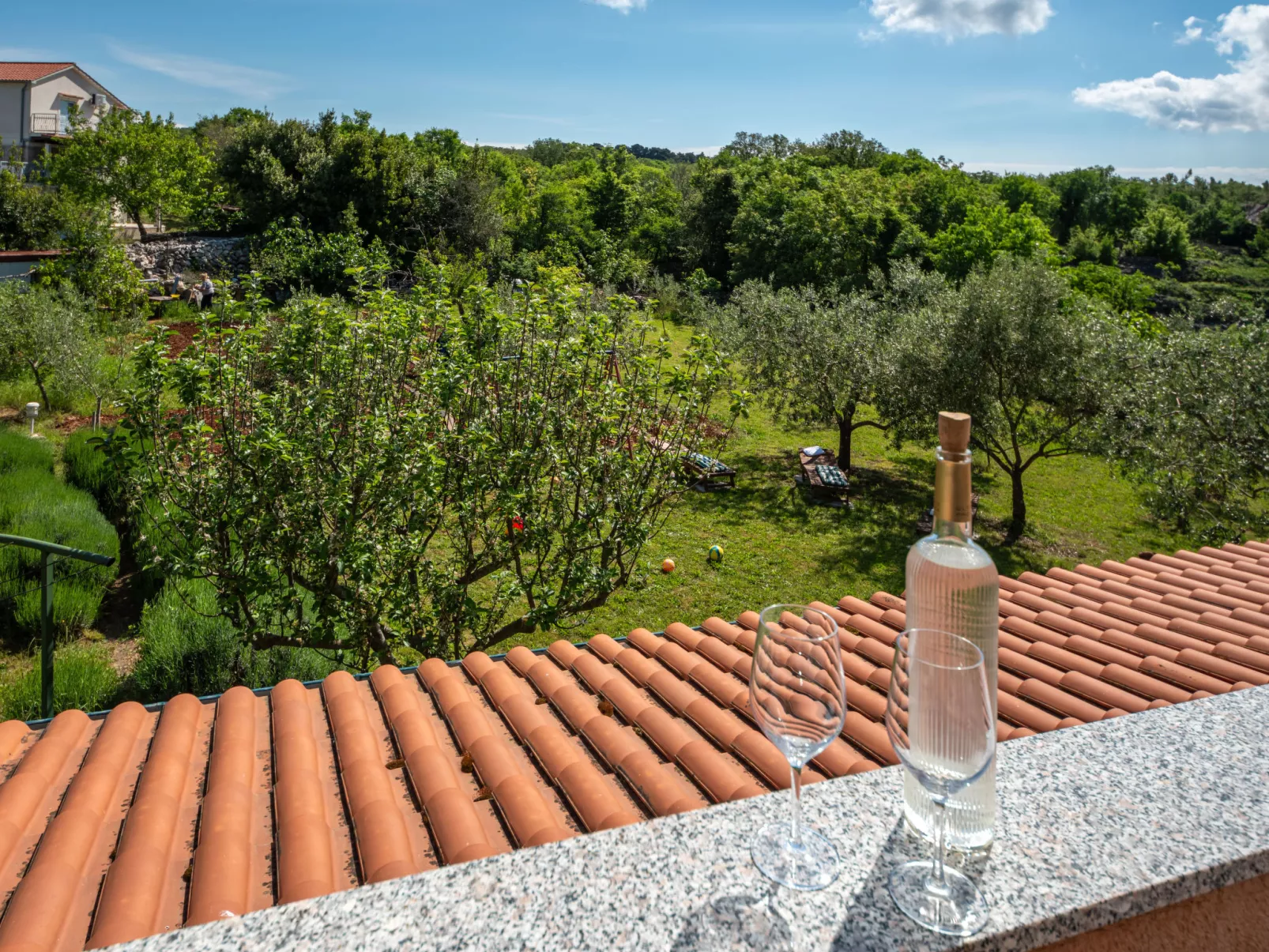 Little Tuscany for Two-Drinnen