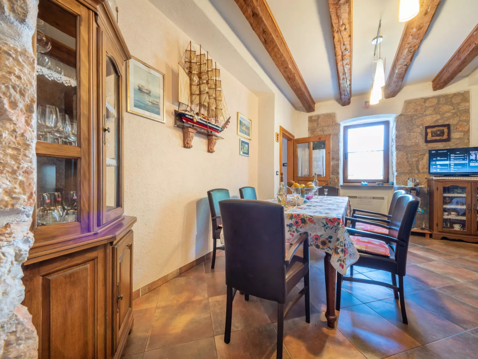 Little Tuscany for Two-Drinnen