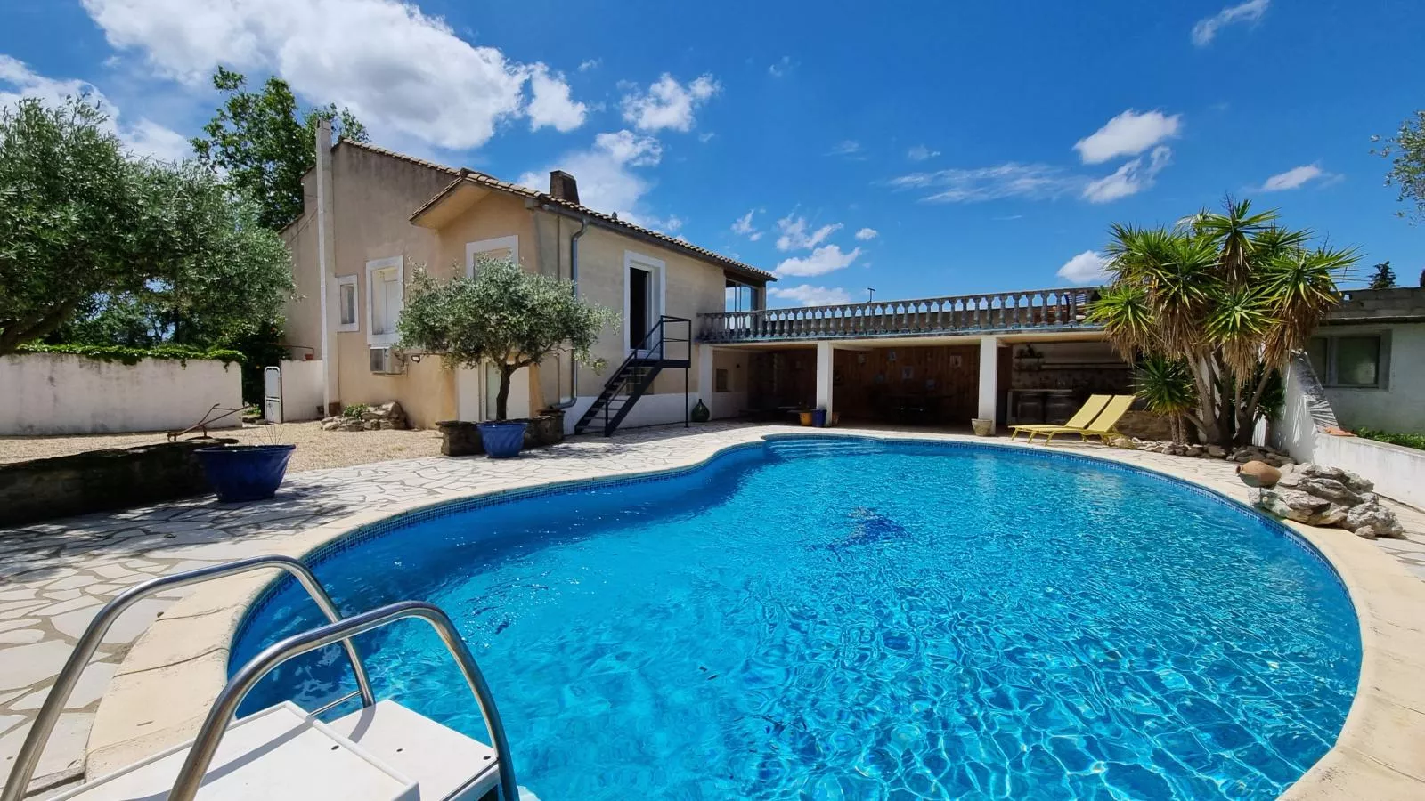 Louis-Pool