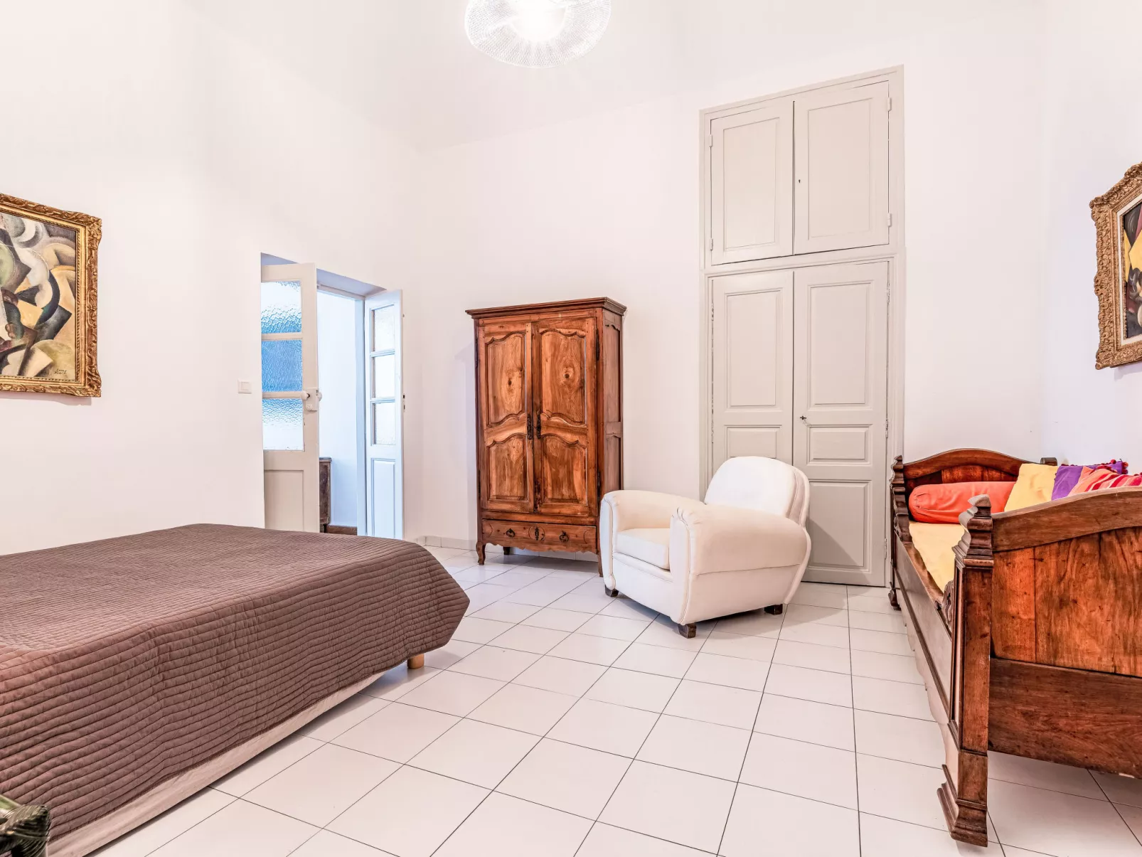 Casa Grandval-Inside