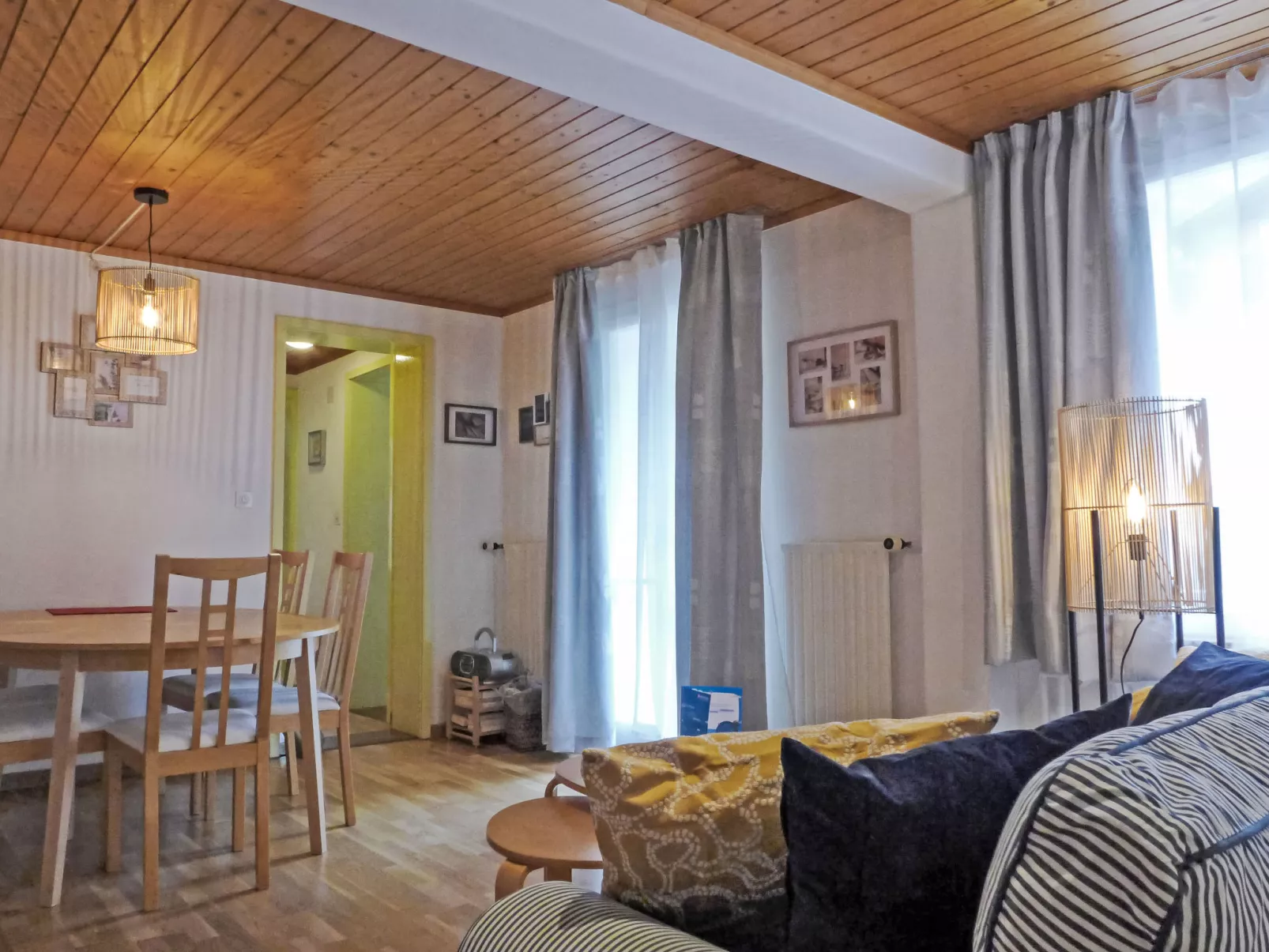 Bristol Apt.18-Inside
