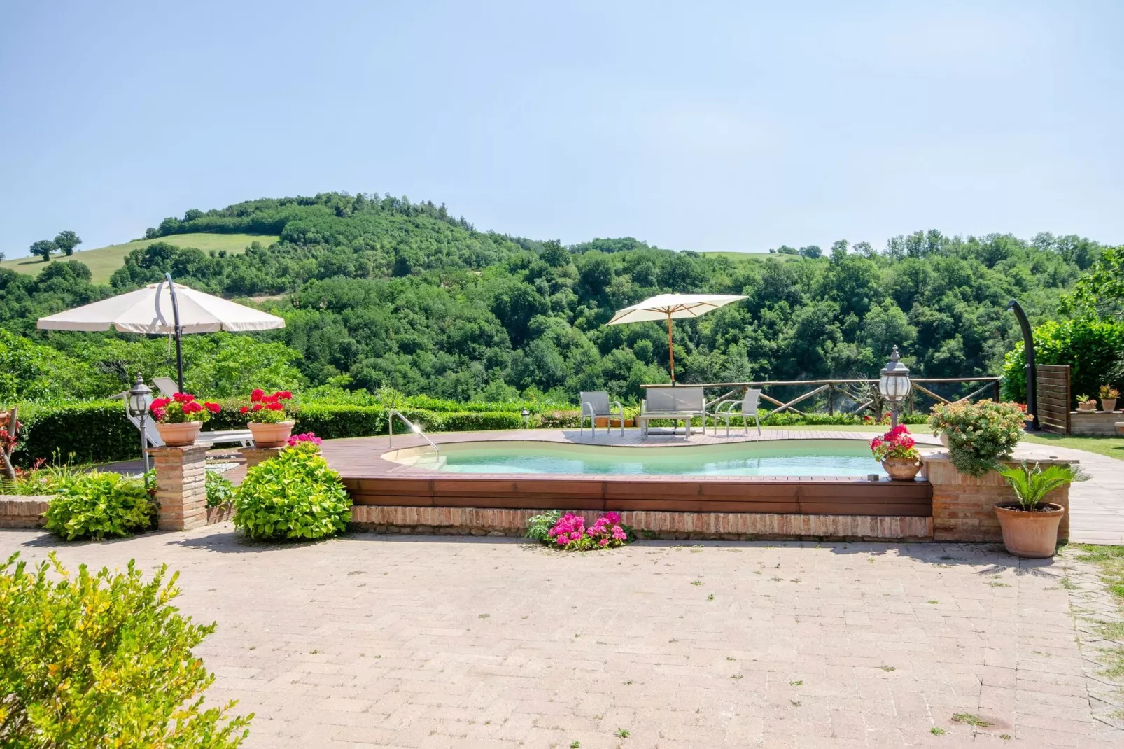 Villa Angolo Fiorito-Gardens summer