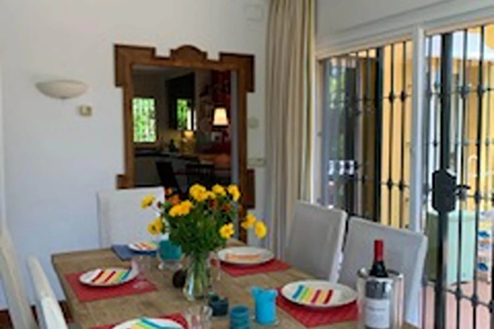 Casa Amarilla-Dining room