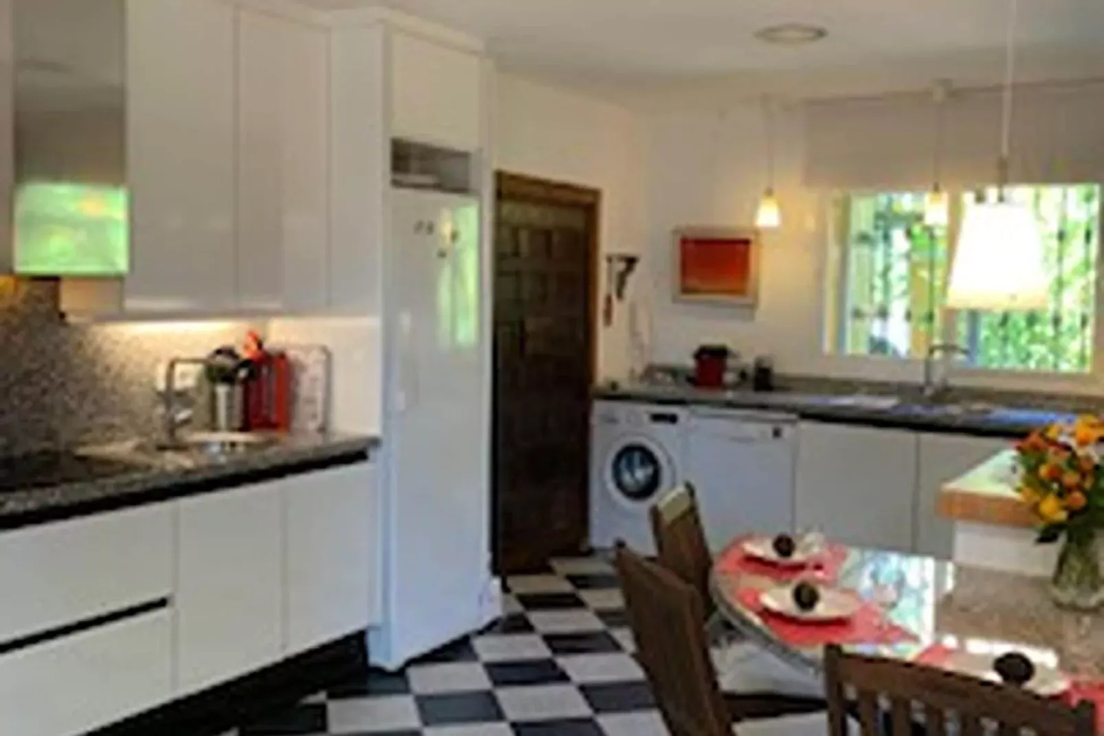 Casa Amarilla-Kitchen