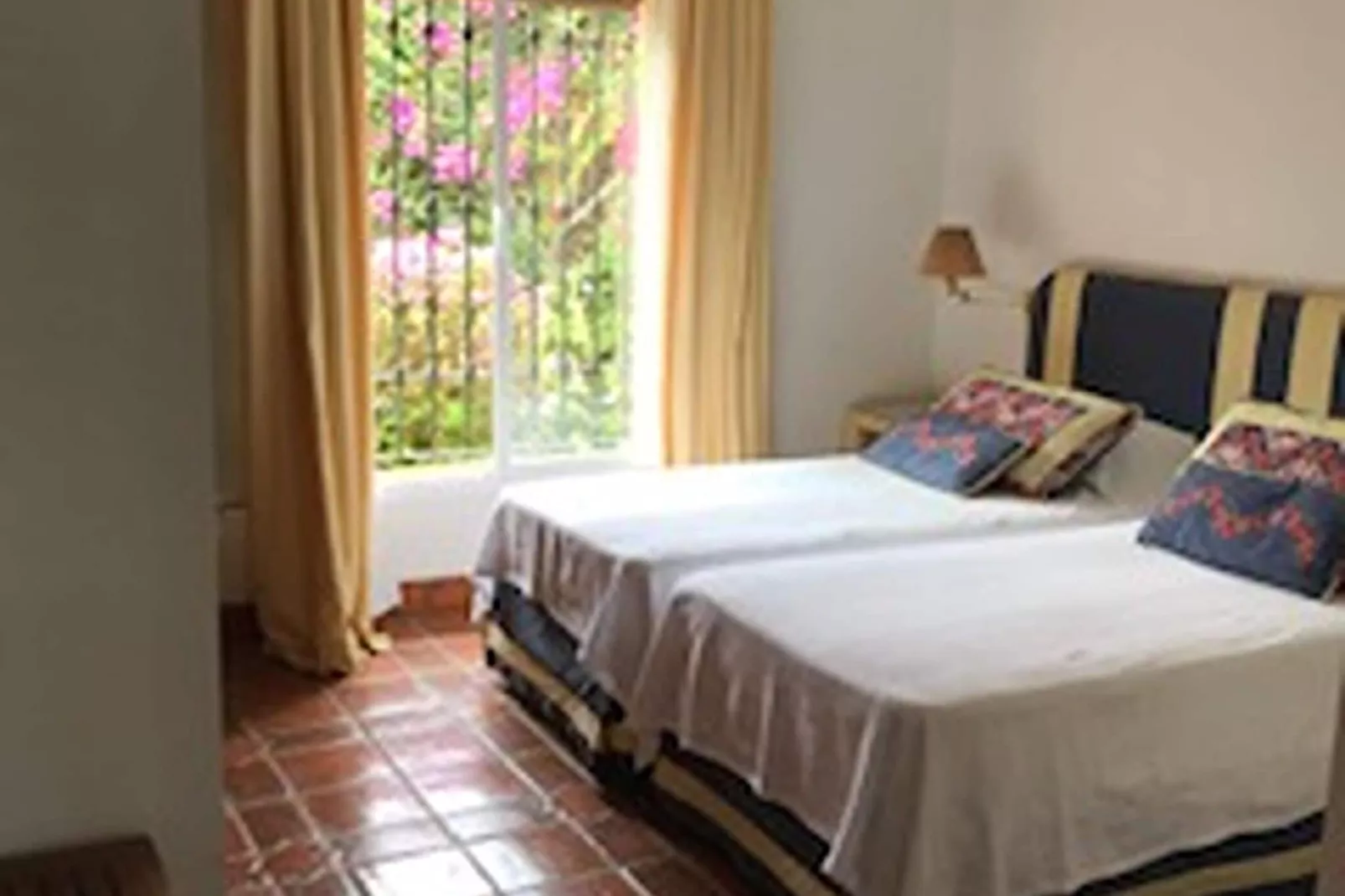 Casa Amarilla-Bedroom