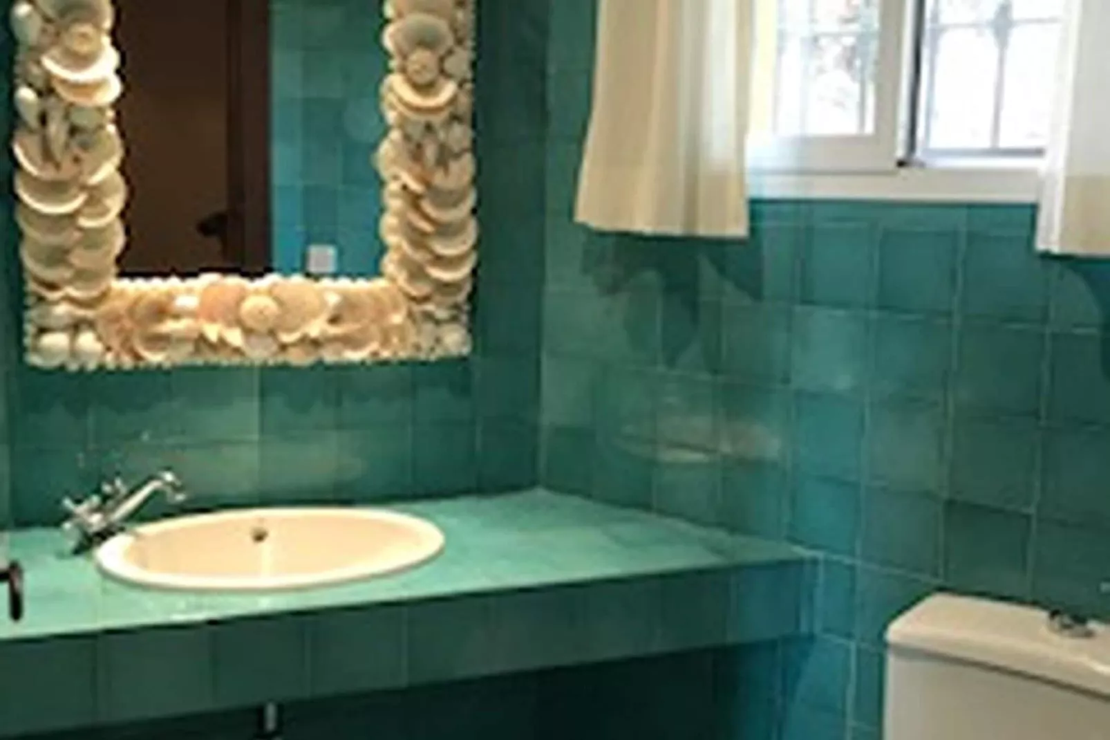Casa Amarilla-Bathroom