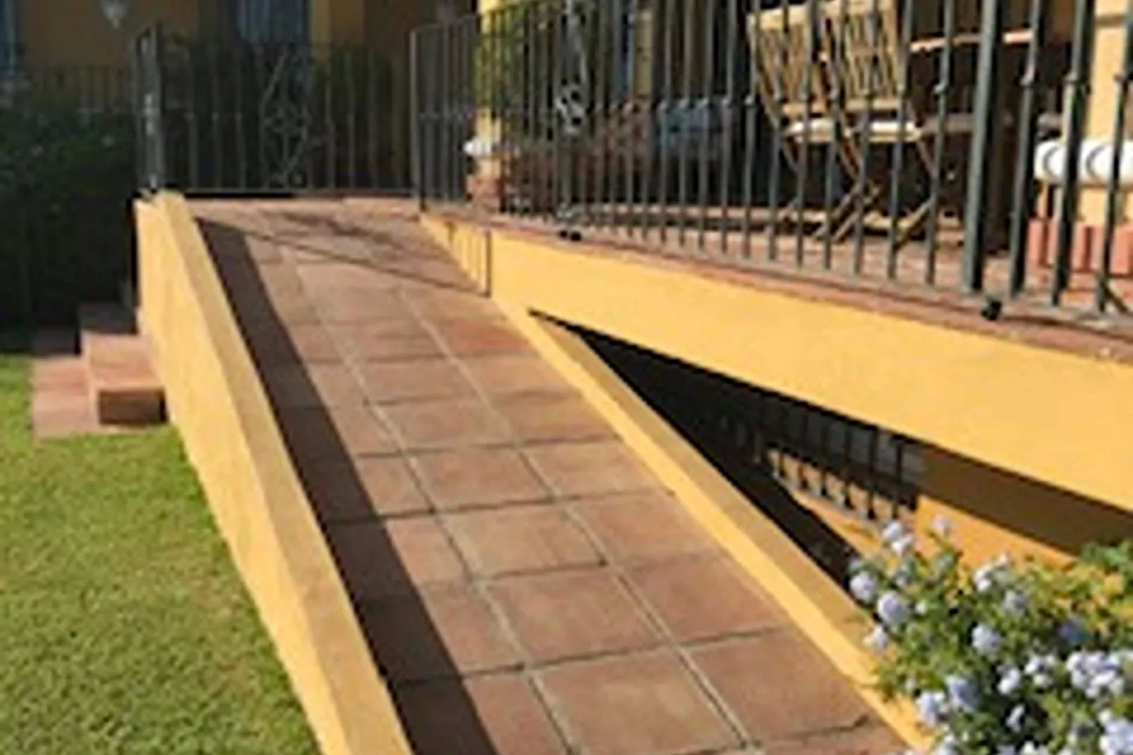 Casa Amarilla-Gardens summer