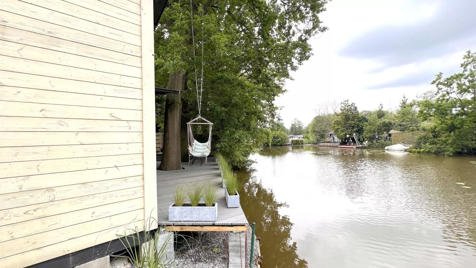 Charlies Chalet-Außenbereich Sommer