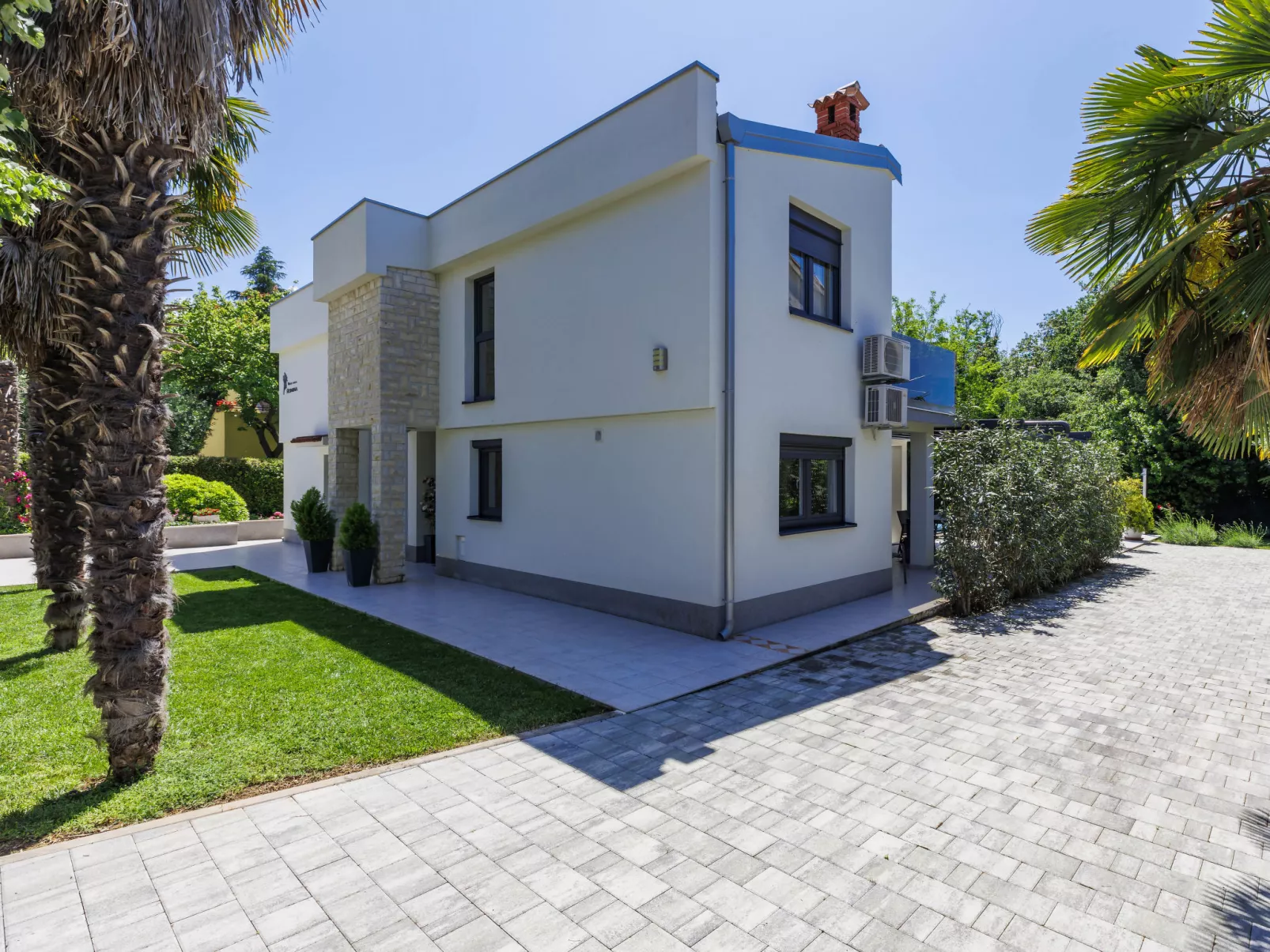 Villa Romina-Draußen