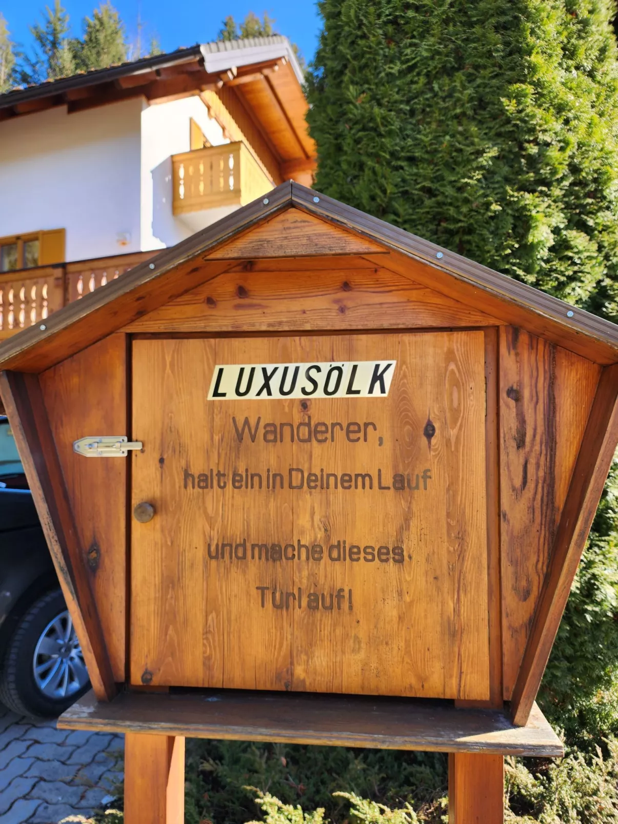 LuxuSölk-Outside