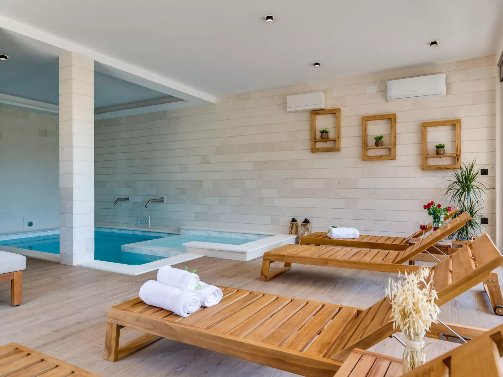 Luxury Villa Terra Maiorum-Inside