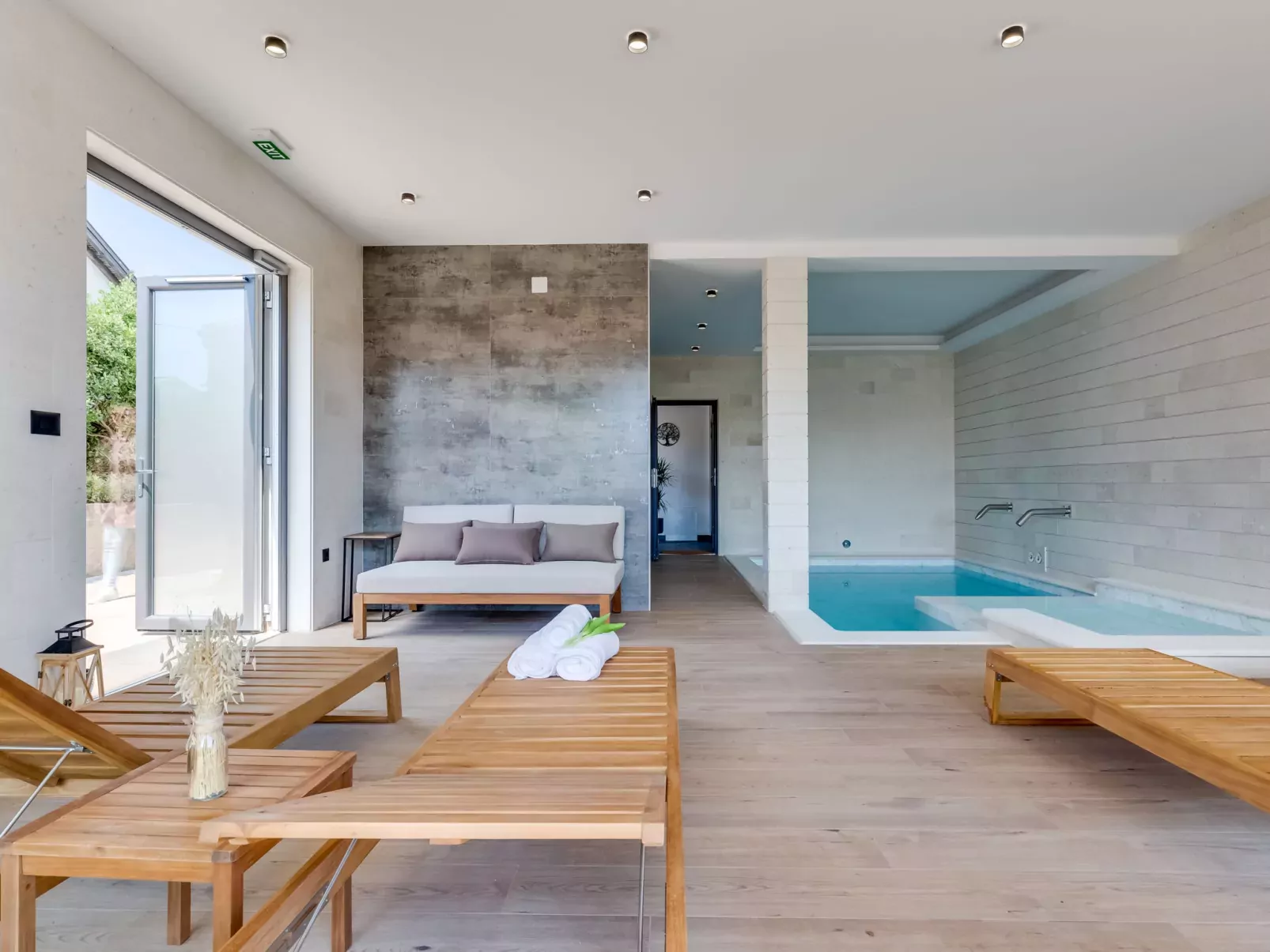 Luxury Villa Terra Maiorum-Inside