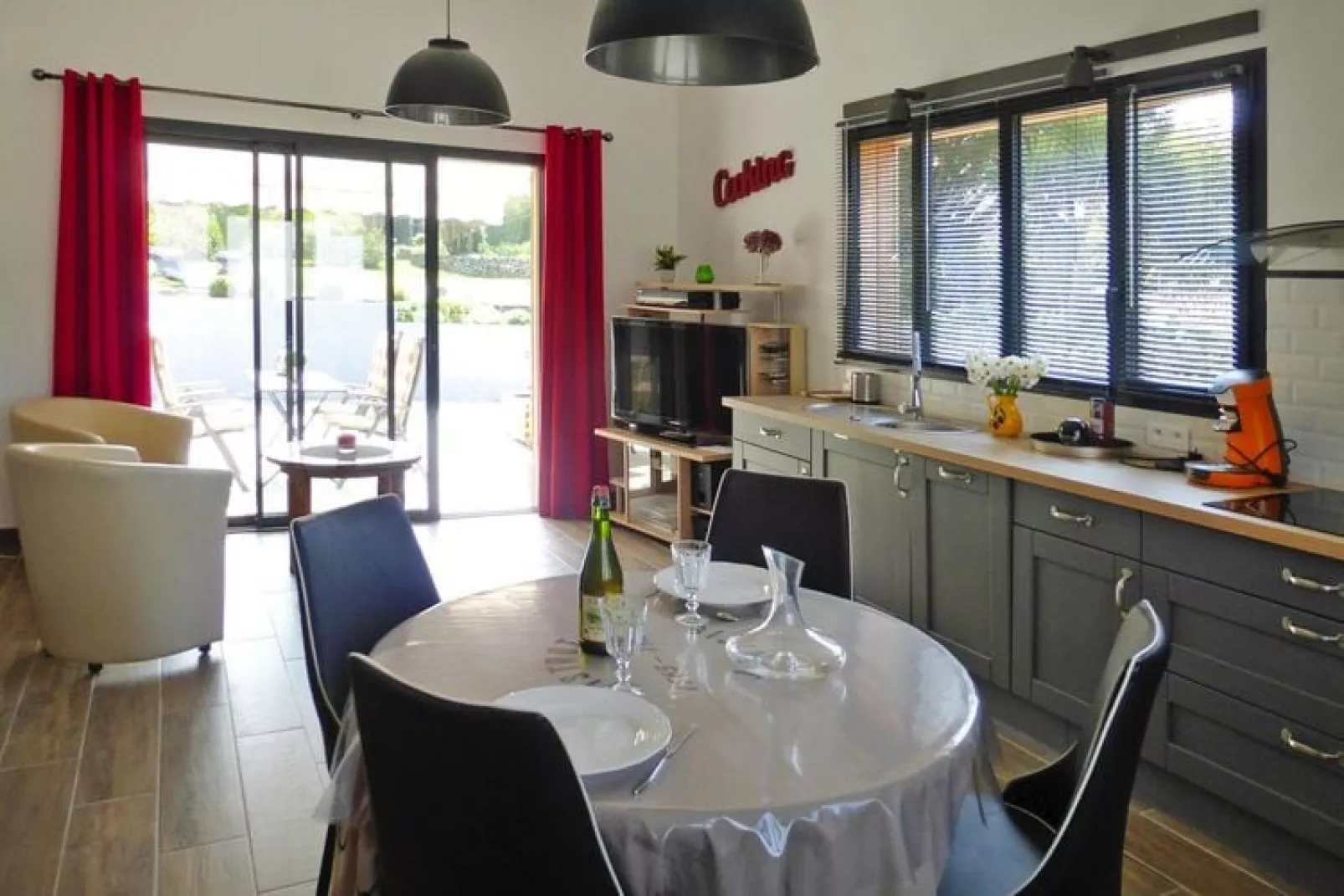 Holiday home Néville-sur-Mer-Salon