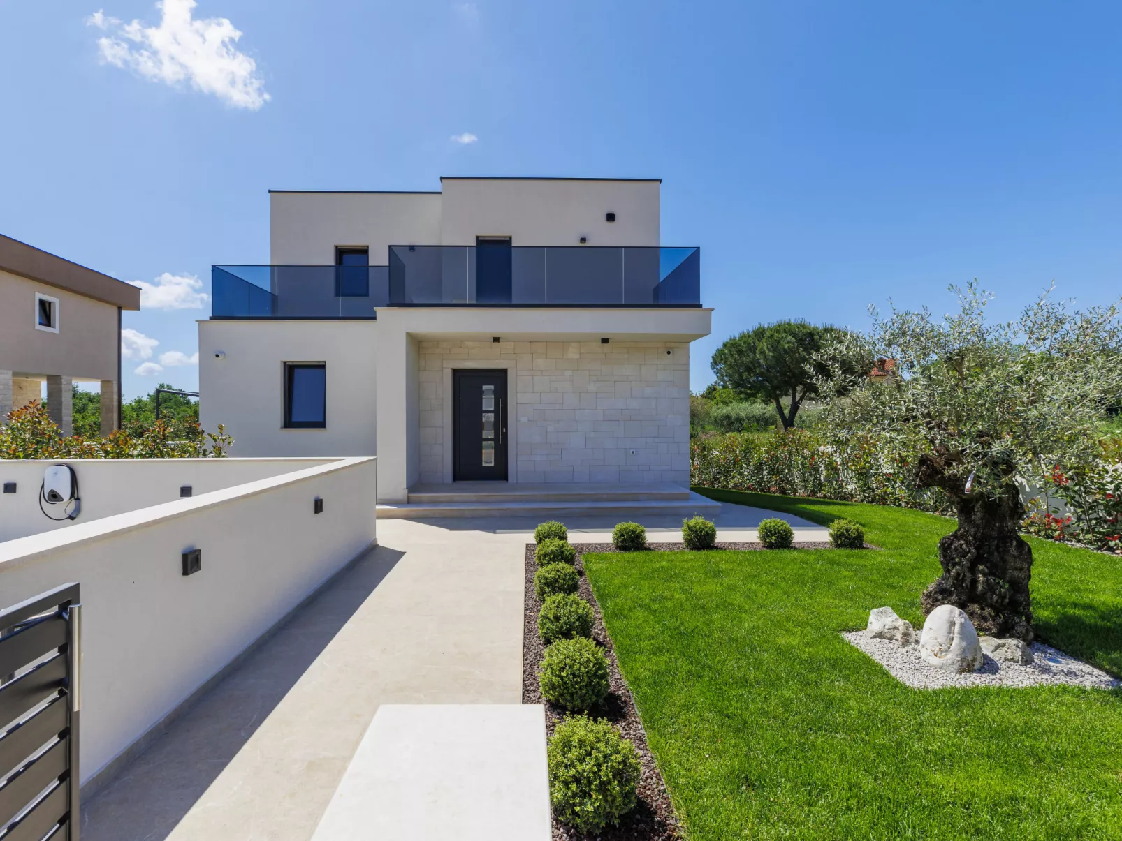 Villa Sandro-Outside