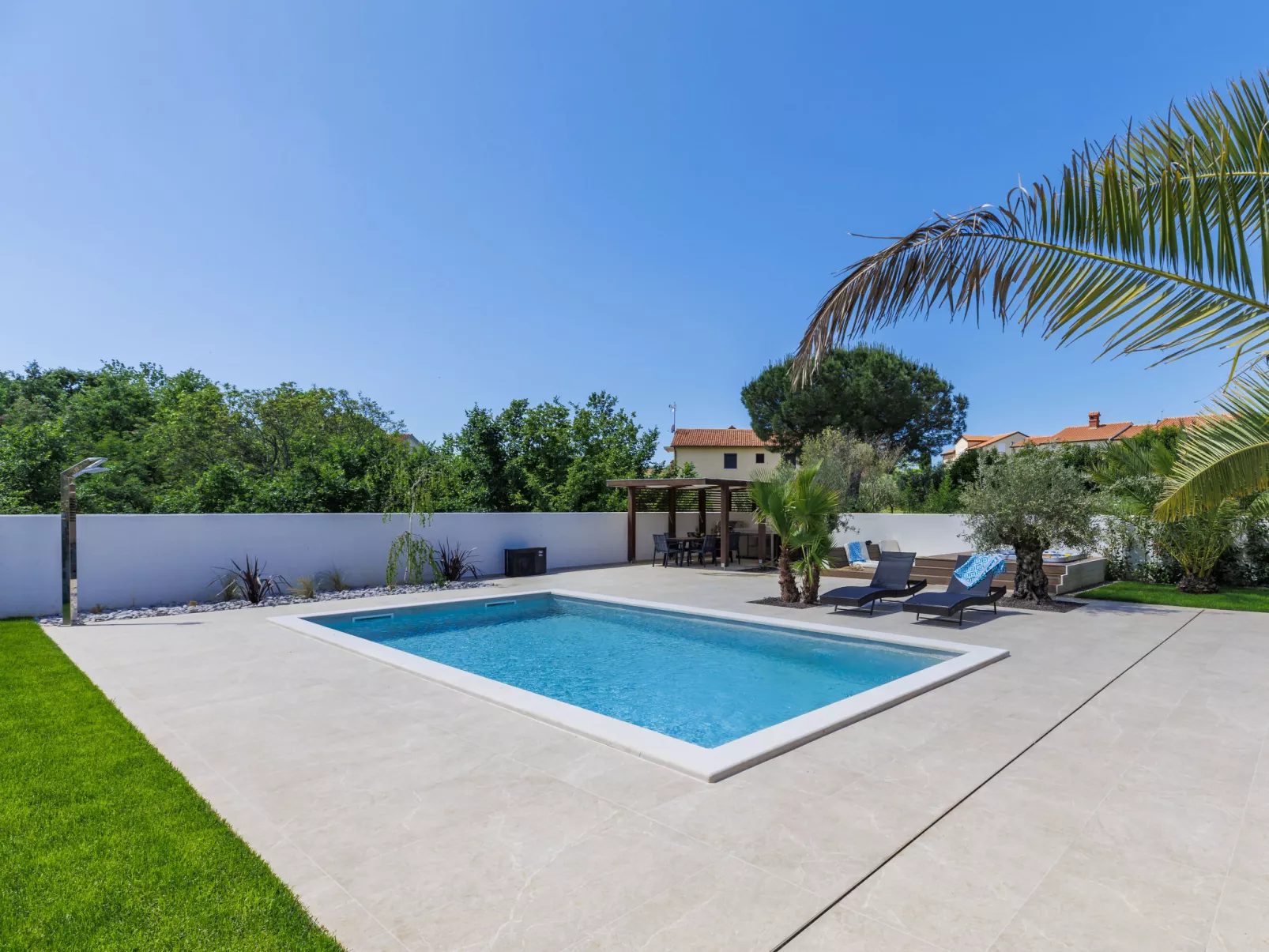 Villa Sandro-Outside