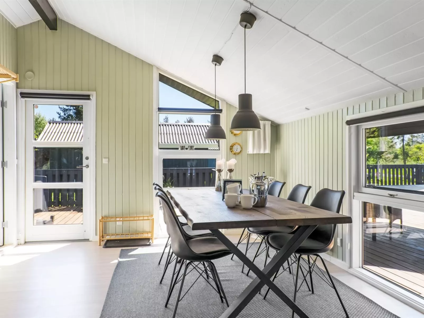 "Bryti" - 500m from the sea