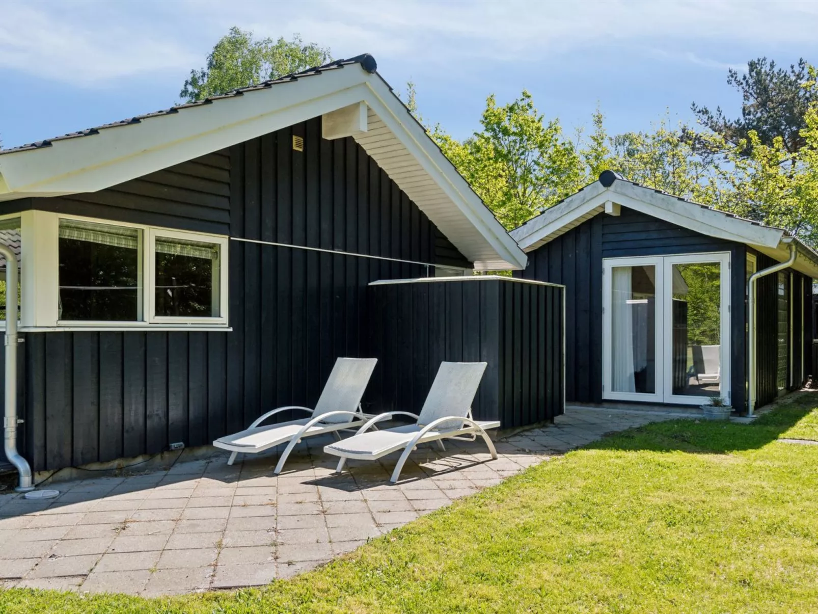 "Fatima" - 400m from the sea-Draußen