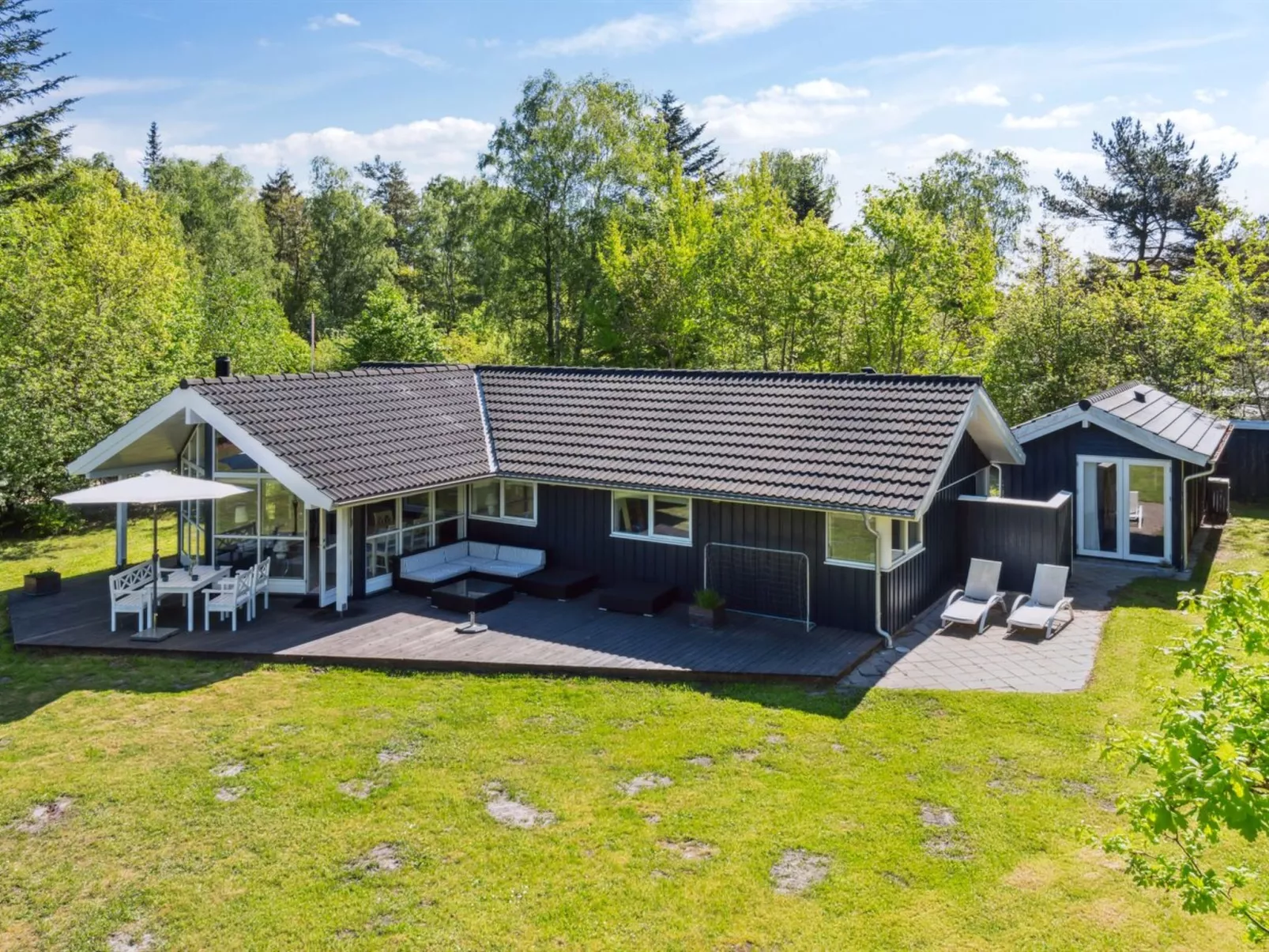 "Fatima" - 400m from the sea-Draußen