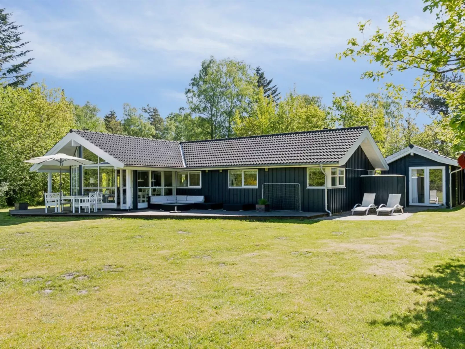 "Fatima" - 400m from the sea-Draußen