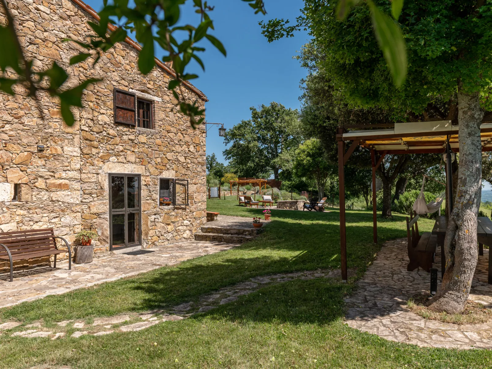 Montecavallo-Outside